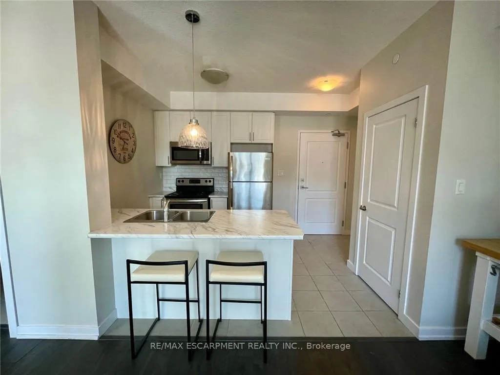 Photo 8 of Unit 227, 101 Shoreview Place, Hamilton, Stoney Creek — HOMEH