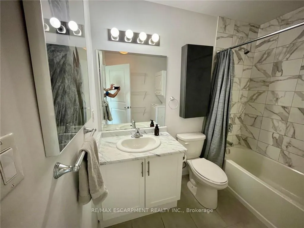 Photo 25 of Unit 227, 101 Shoreview Place, Hamilton, Stoney Creek — HOMEH