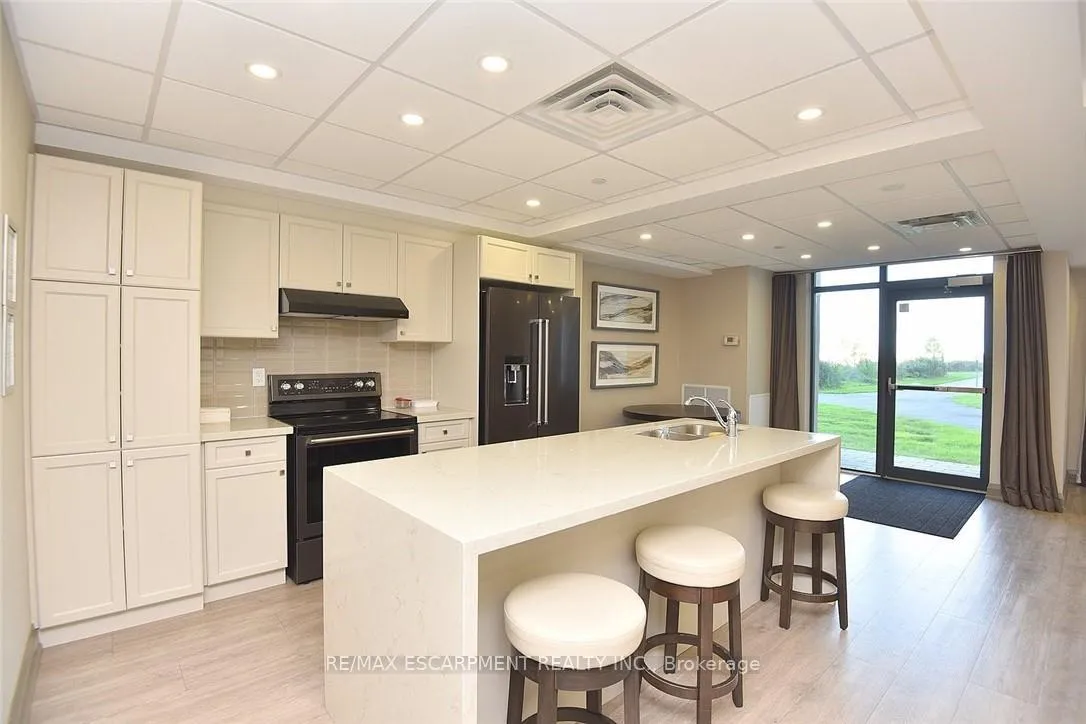 Photo 37 of Unit 227, 101 Shoreview Place, Hamilton, Stoney Creek — HOMEH