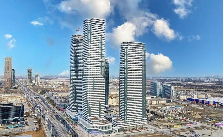 Photo 1 of Unit 812, 225 Commerce Street, Vaughan, Vaughan Corporate Centre — HOMEH