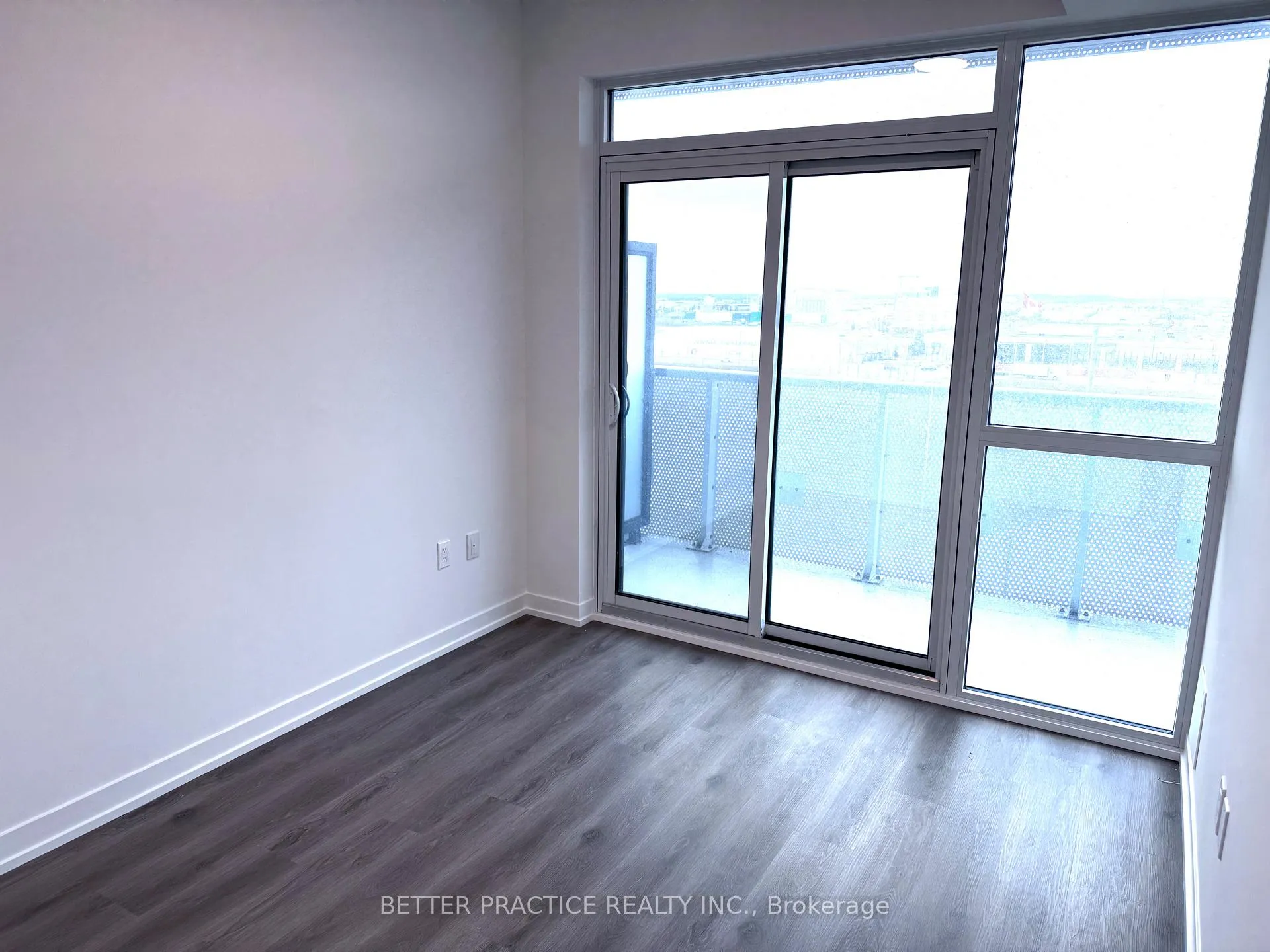 Photo 9 of Unit 812, 225 Commerce Street, Vaughan, Vaughan Corporate Centre — HOMEH