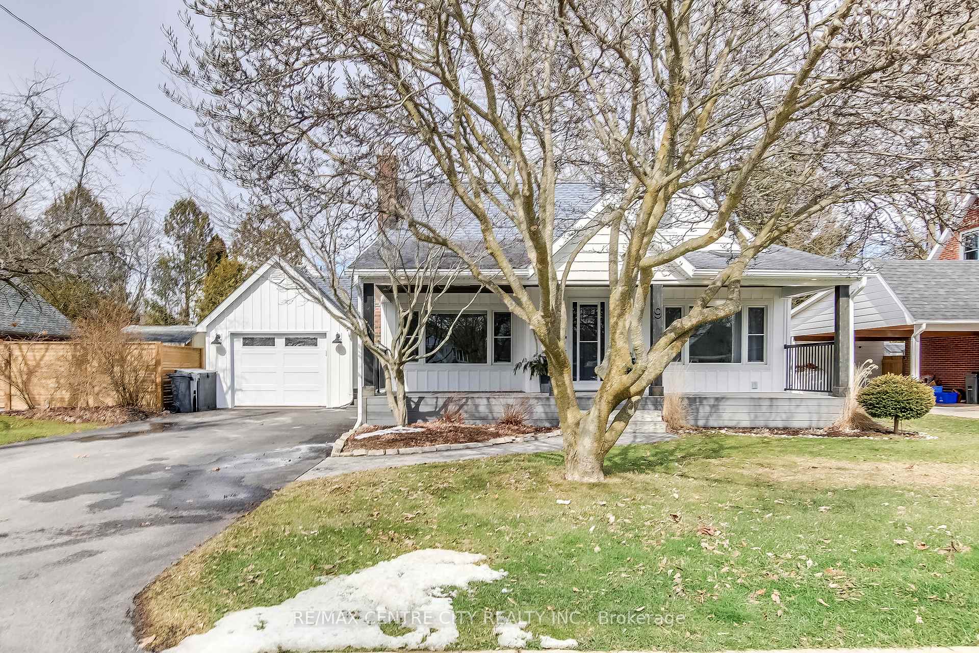 Photo 1 of 9 Lynhurst Avenue, Central Elgin, Lynhurst — HOMEH