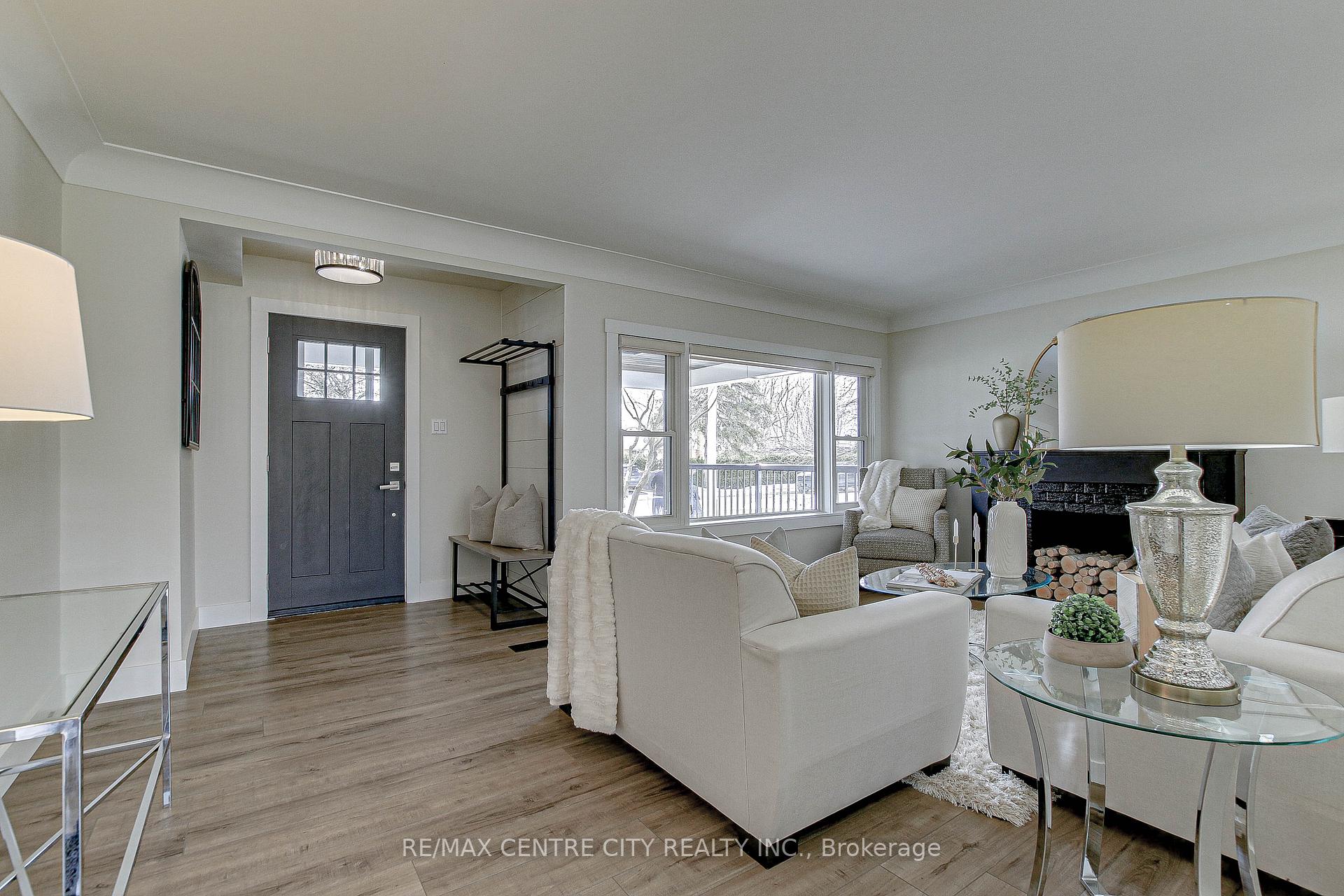 Photo 10 of 9 Lynhurst Avenue, Central Elgin, Lynhurst — HOMEH