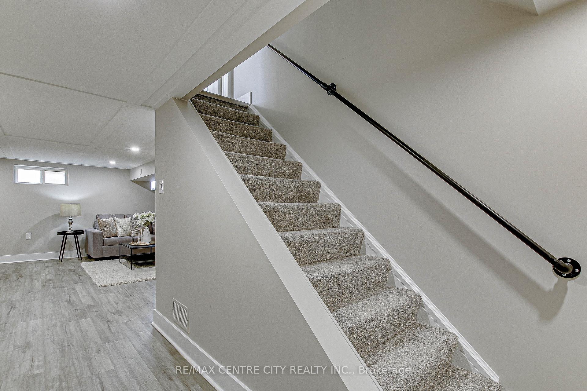Photo 27 of 9 Lynhurst Avenue, Central Elgin, Lynhurst — HOMEH
