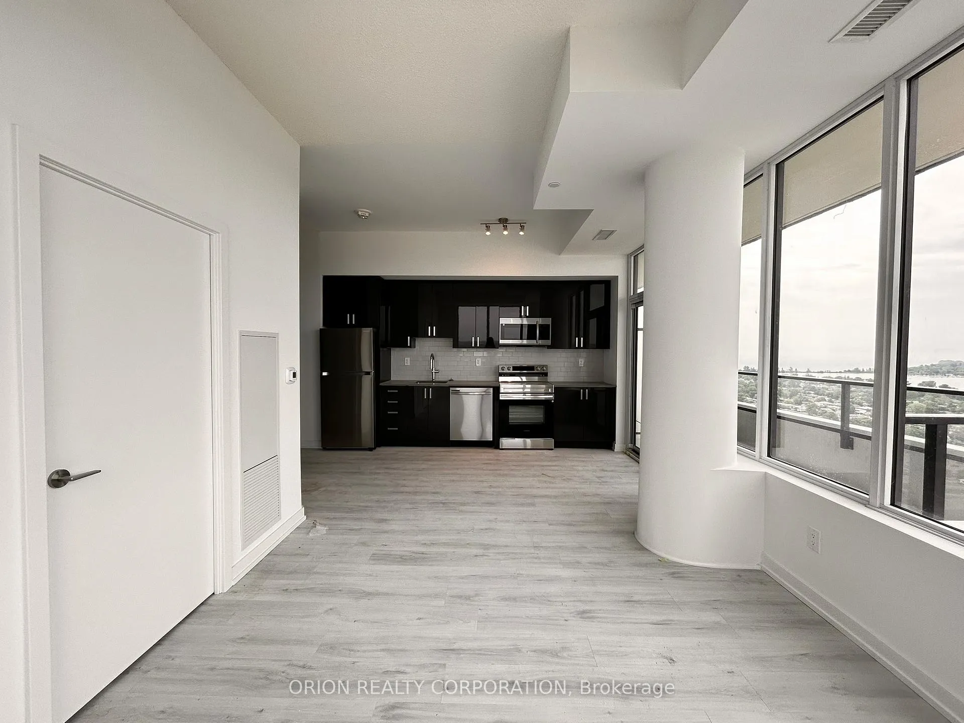 Photo 9 of Unit 3006, 1435 Celebration Drive, Pickering, Bay Ridges — HOMEH