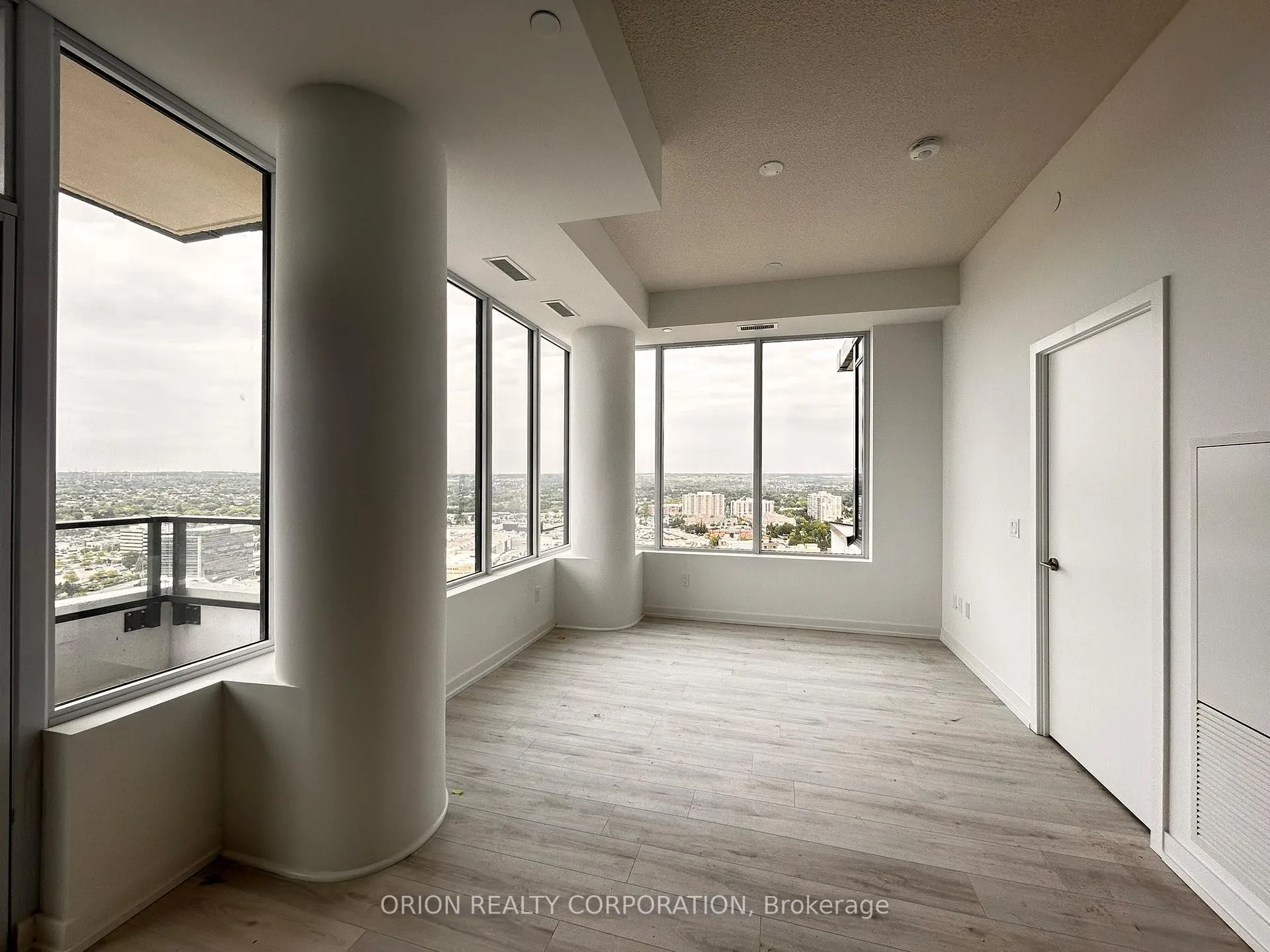 Photo 10 of Unit 3006, 1435 Celebration Drive, Pickering, Bay Ridges — HOMEH