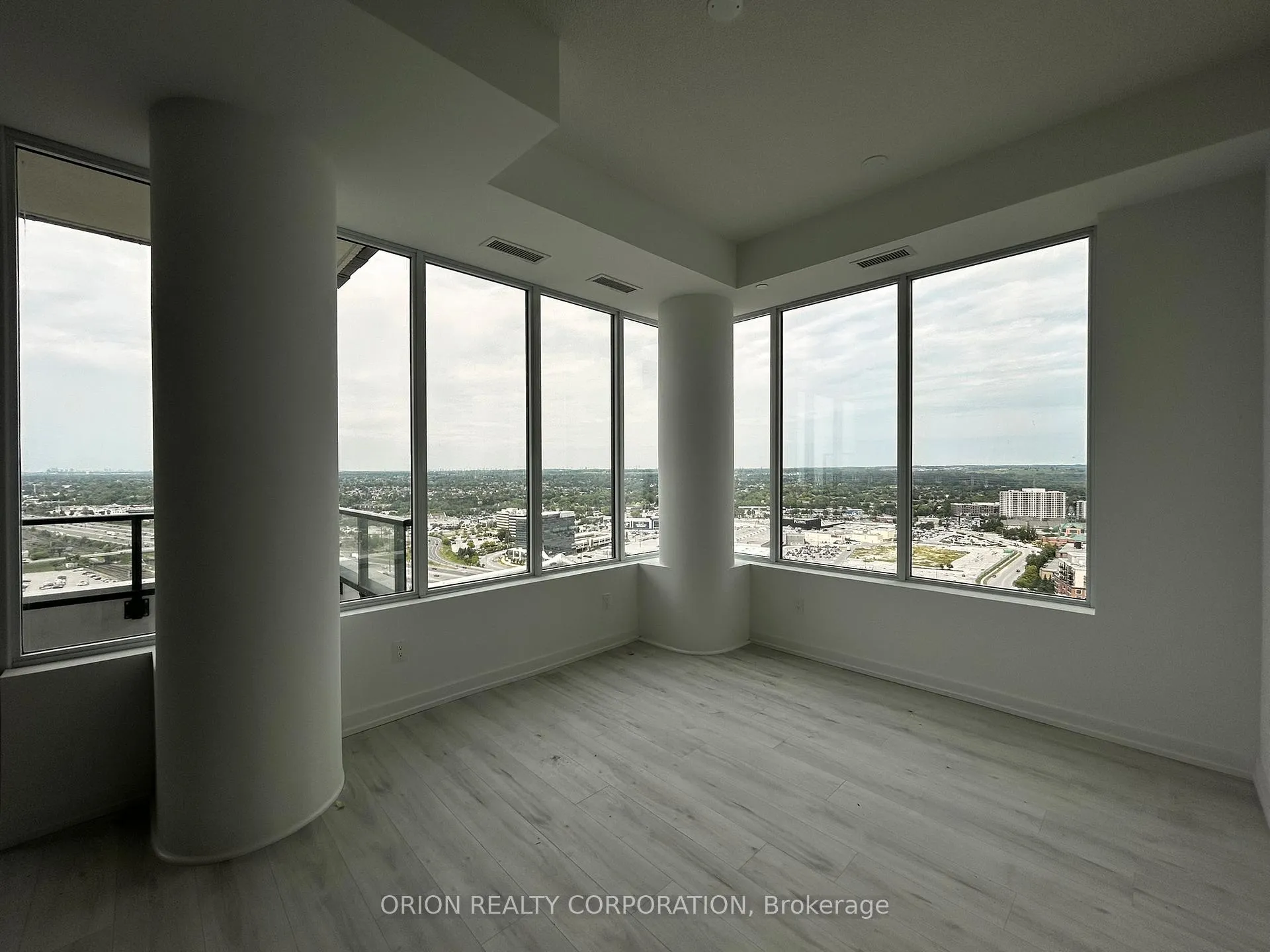 Photo 13 of Unit 3006, 1435 Celebration Drive, Pickering, Bay Ridges — HOMEH