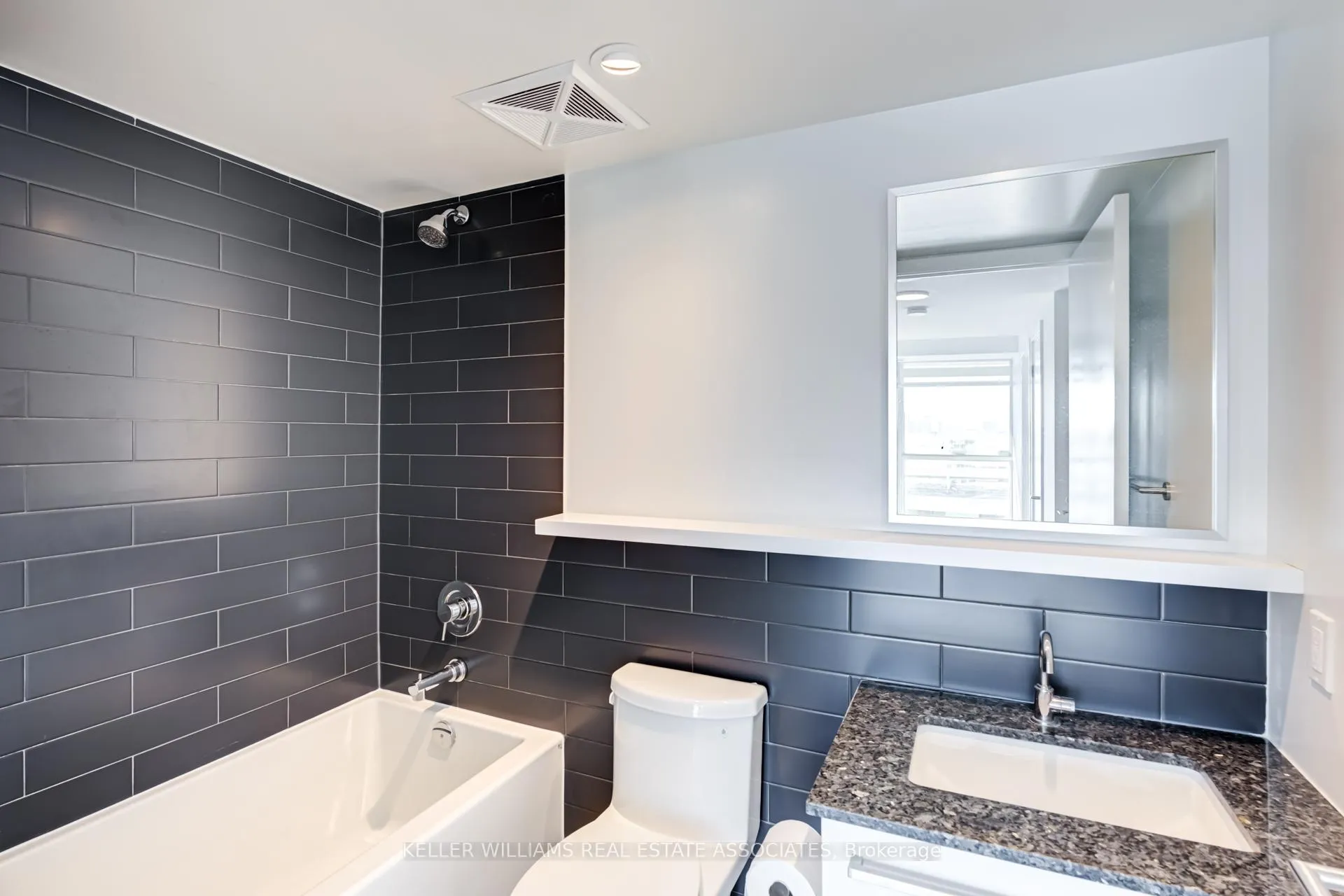 Photo 19 of Unit 1017, 120 Varna Drive, Toronto, Englemount-Lawrence — HOMEH