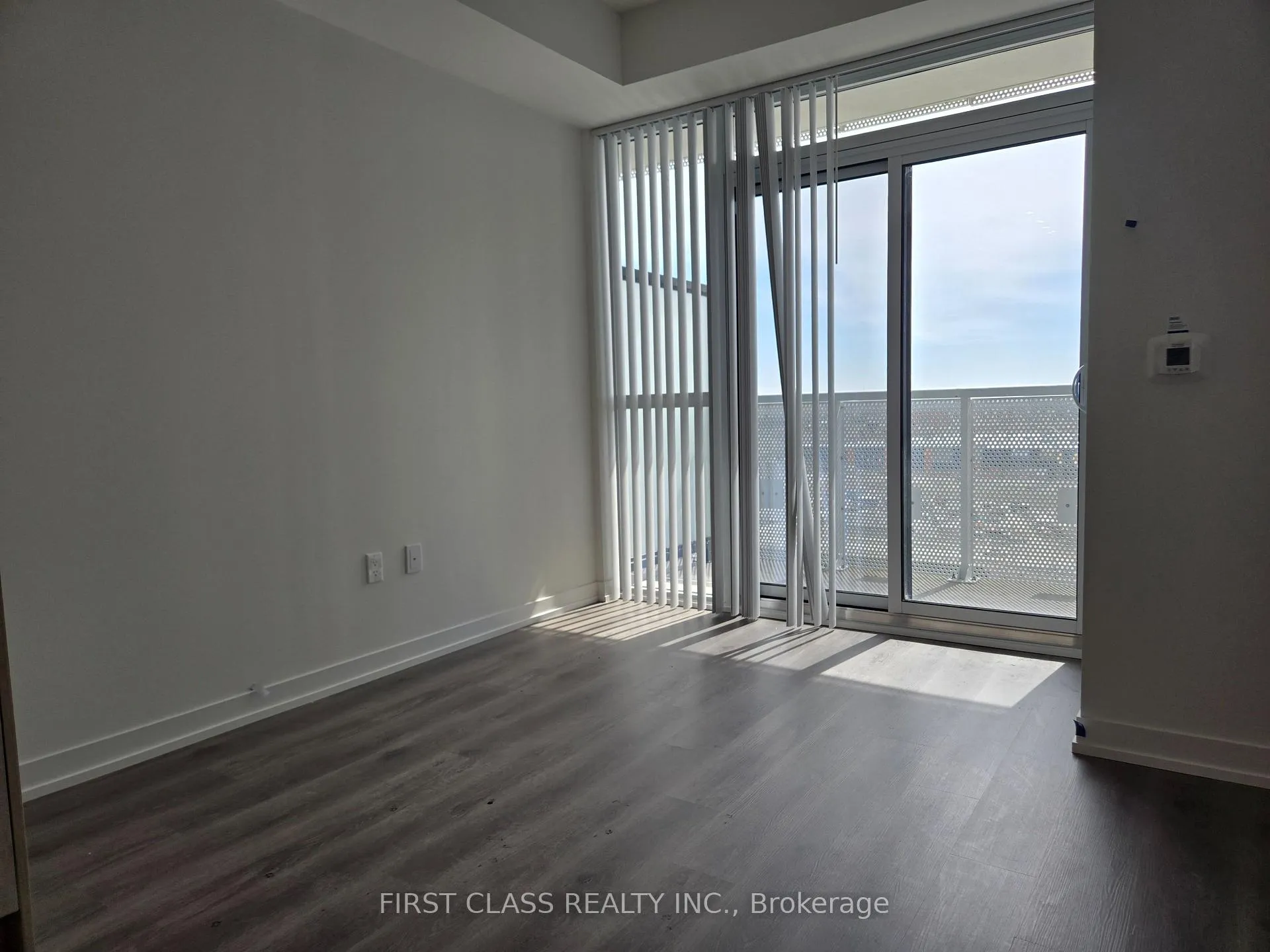 Photo 3 of Unit 1105, 225 Commerce Street, Vaughan, Vaughan Corporate Centre — HOMEH