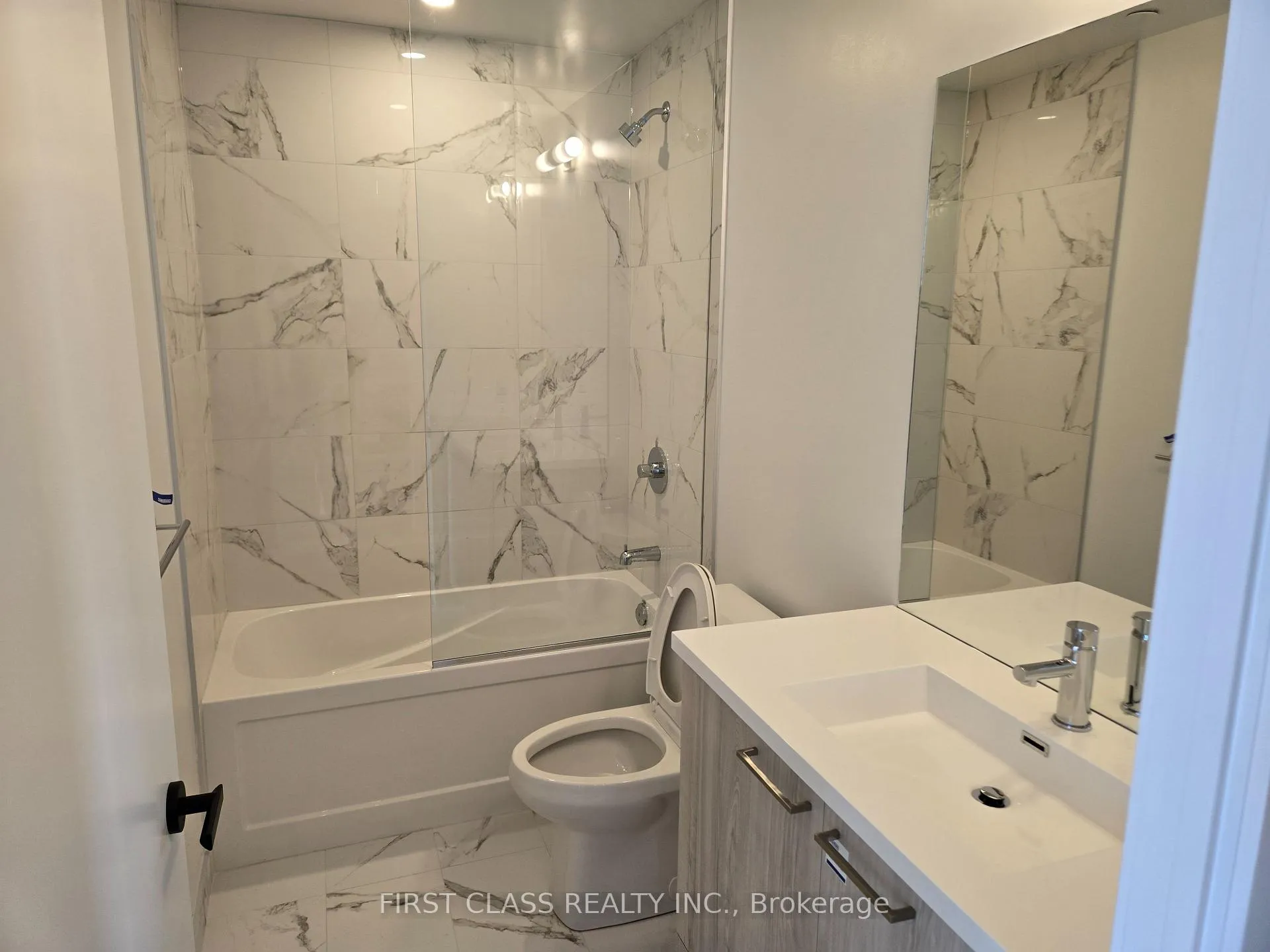 Photo 5 of Unit 1105, 225 Commerce Street, Vaughan, Vaughan Corporate Centre — HOMEH