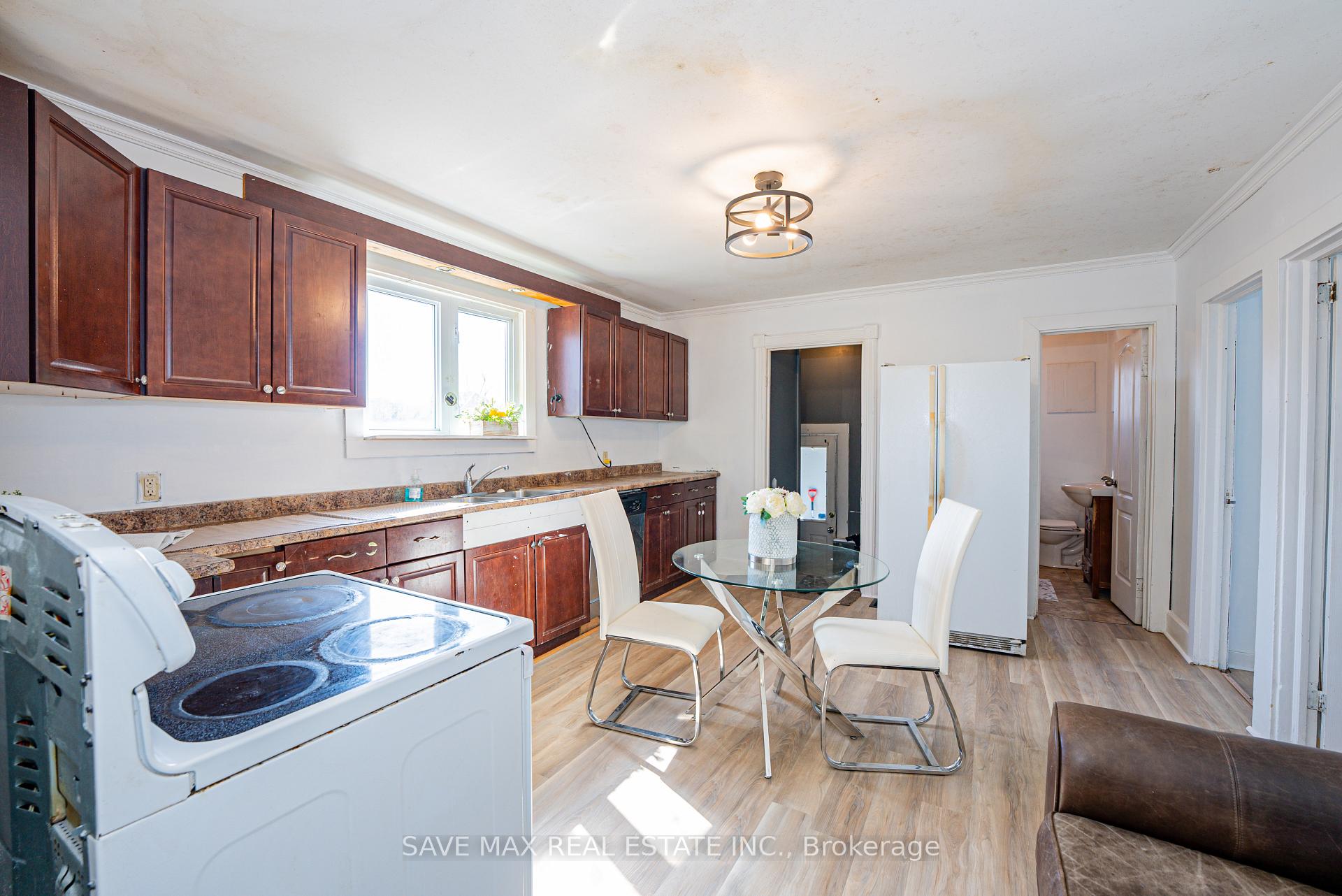Photo 17 of 444 Sidney Street, Belleville, Belleville Ward — HOMEH