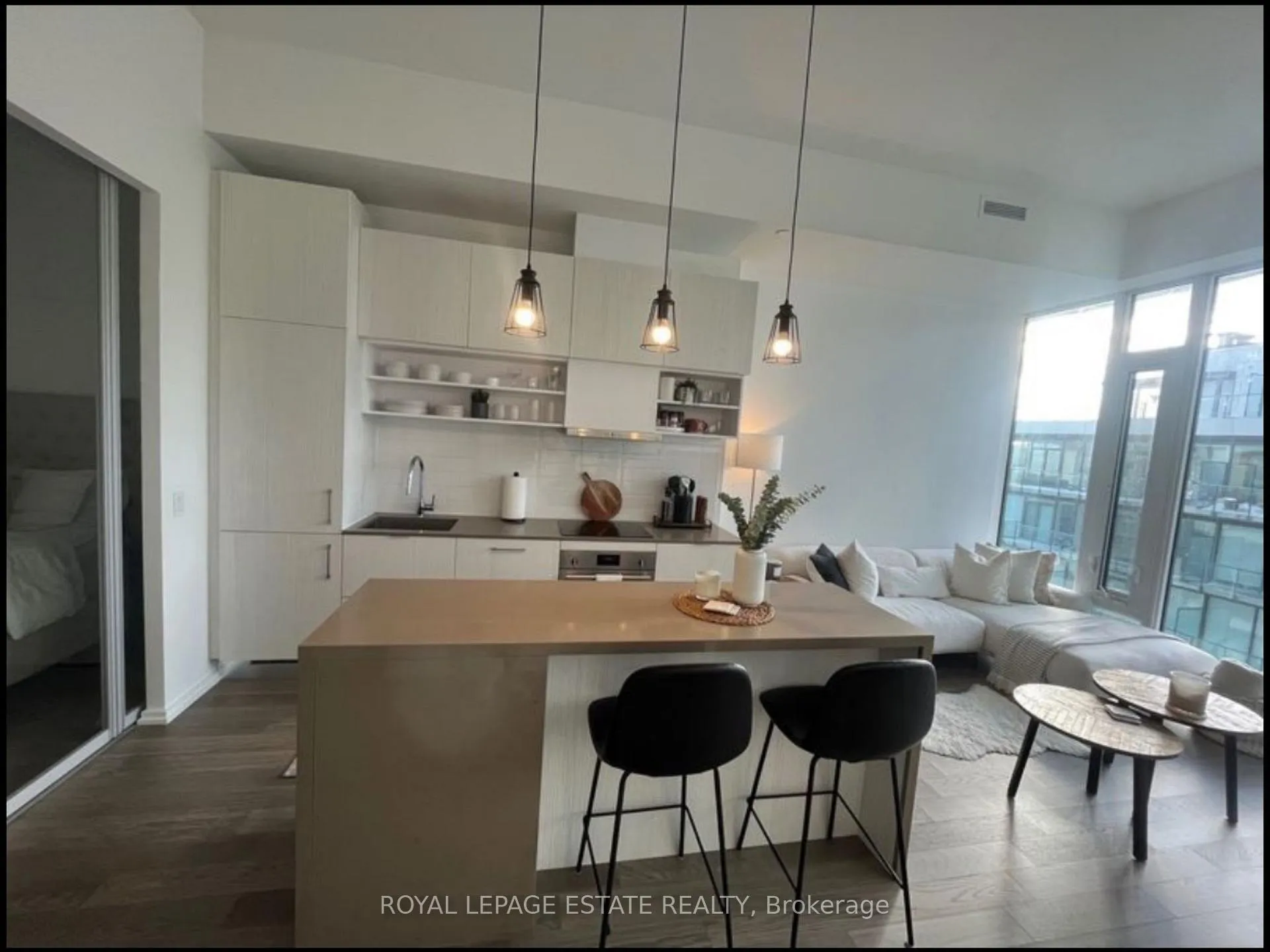 Photo 4 of Unit 1739, 5 Soudan Avenue, Toronto, Mount Pleasant West — HOMEH