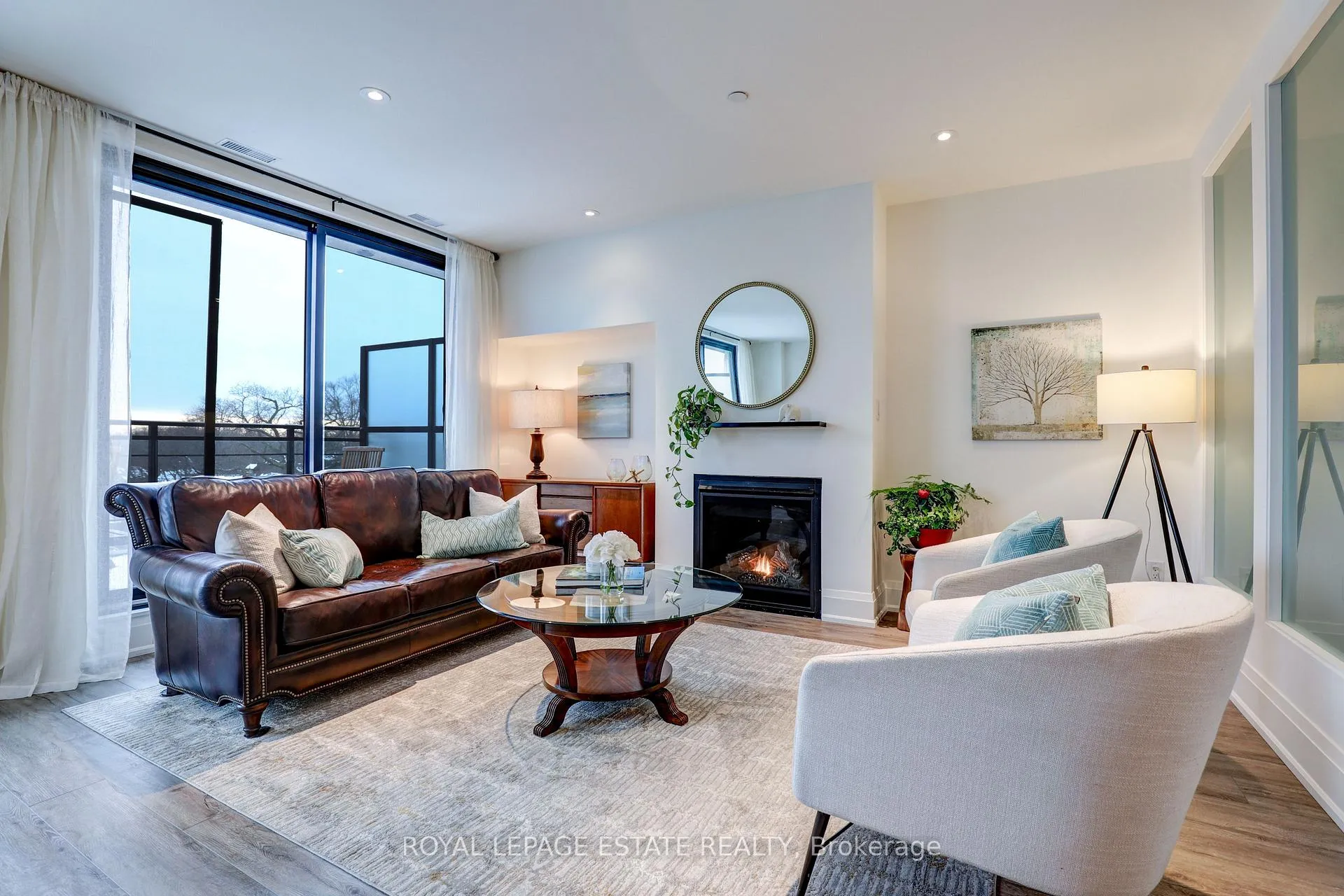 Photo 4 of Unit 419, 365 Beech Avenue, Toronto, The Beaches — HOMEH