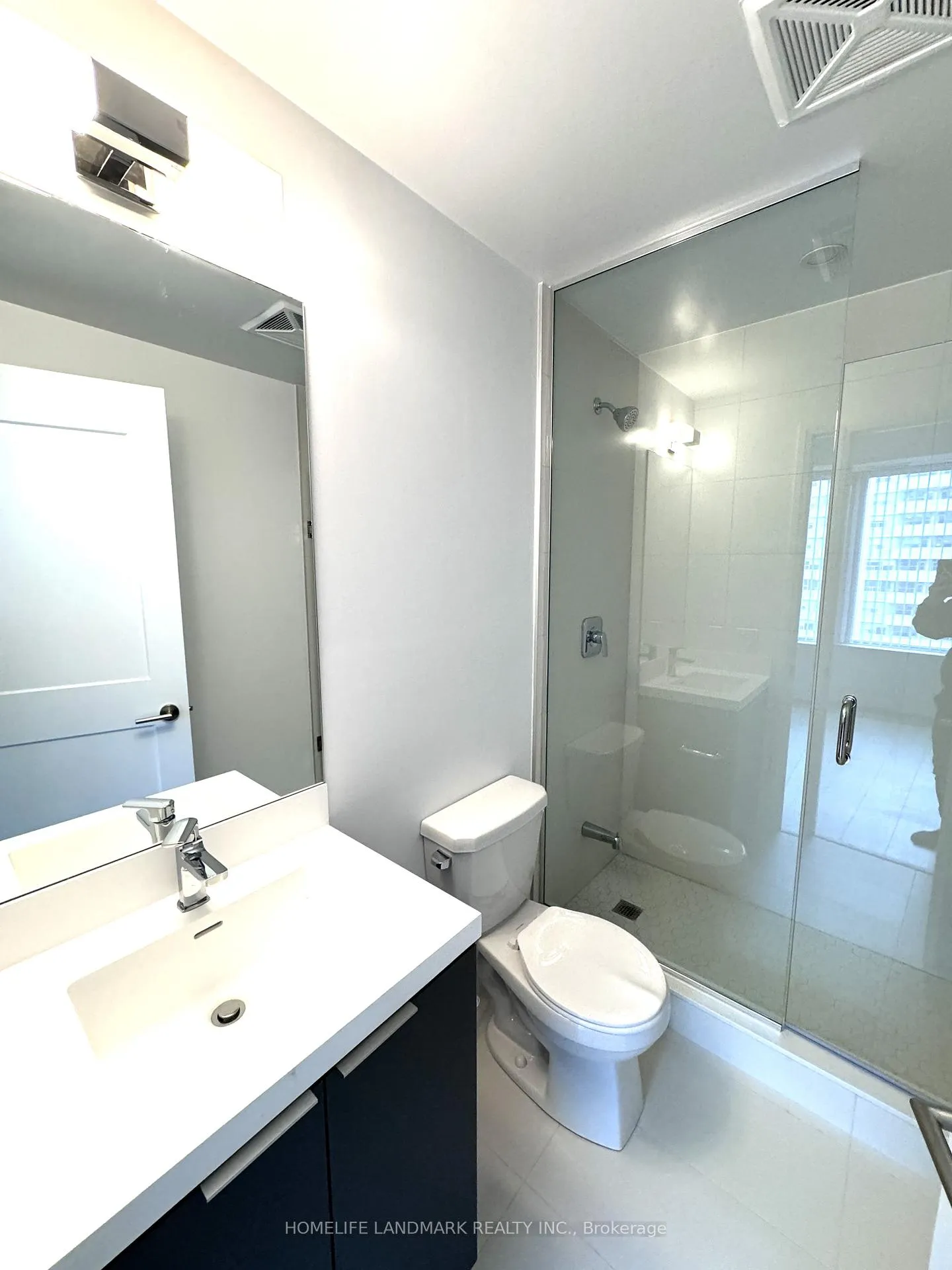 Photo 8 of Unit 2211, 50 Dunfield Avenue, Toronto, Mount Pleasant East — HOMEH
