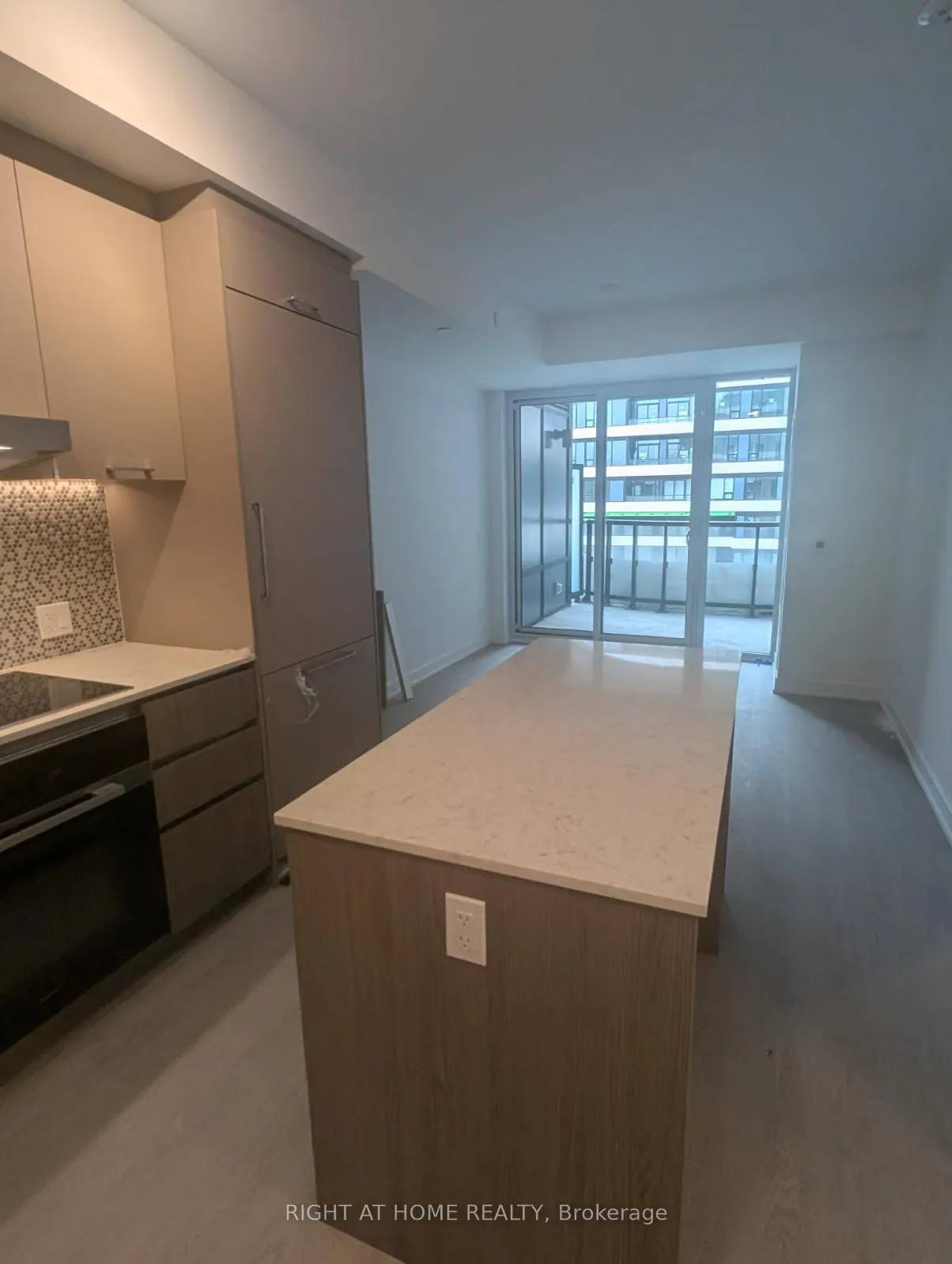 Photo 4 of Unit 430, 8188 Yonge Street, Vaughan, Uplands — HOMEH