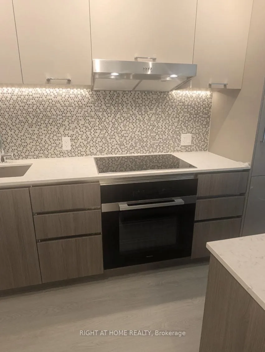 Photo 6 of Unit 430, 8188 Yonge Street, Vaughan, Uplands — HOMEH