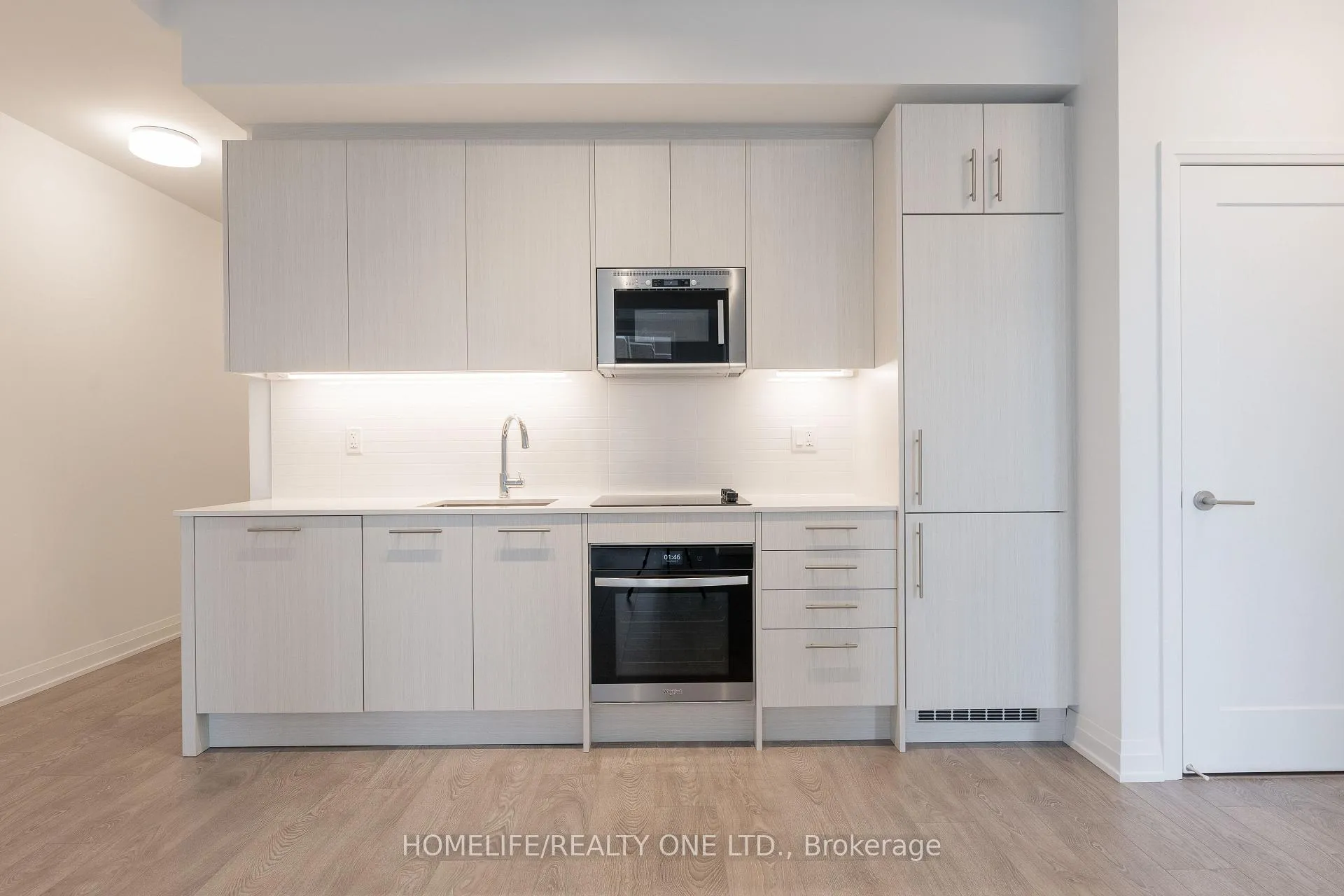 Photo 3 of Unit 707, 286 Main Street, Toronto, East End-Danforth — HOMEH