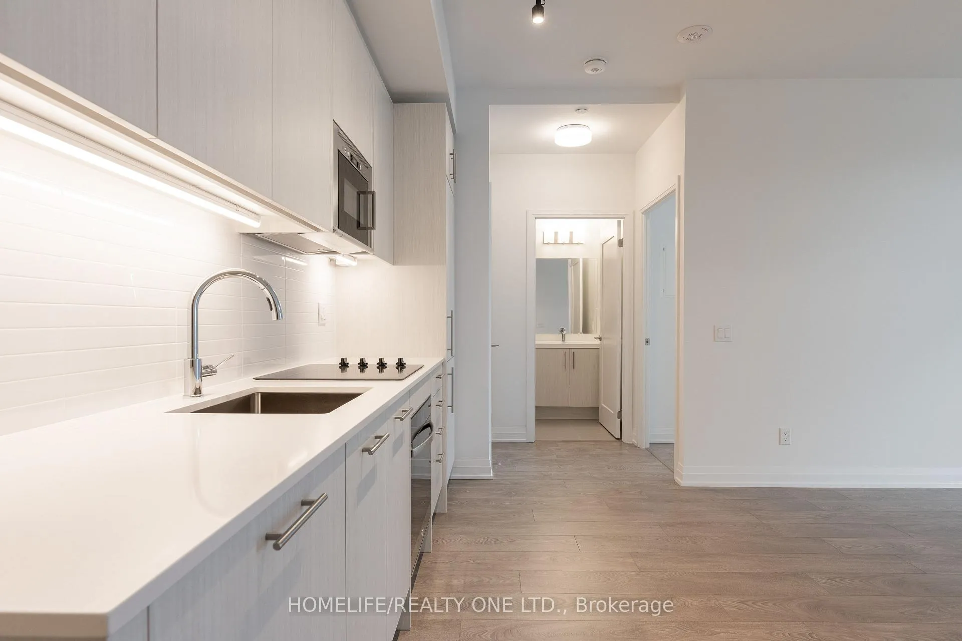 Photo 4 of Unit 707, 286 Main Street, Toronto, East End-Danforth — HOMEH