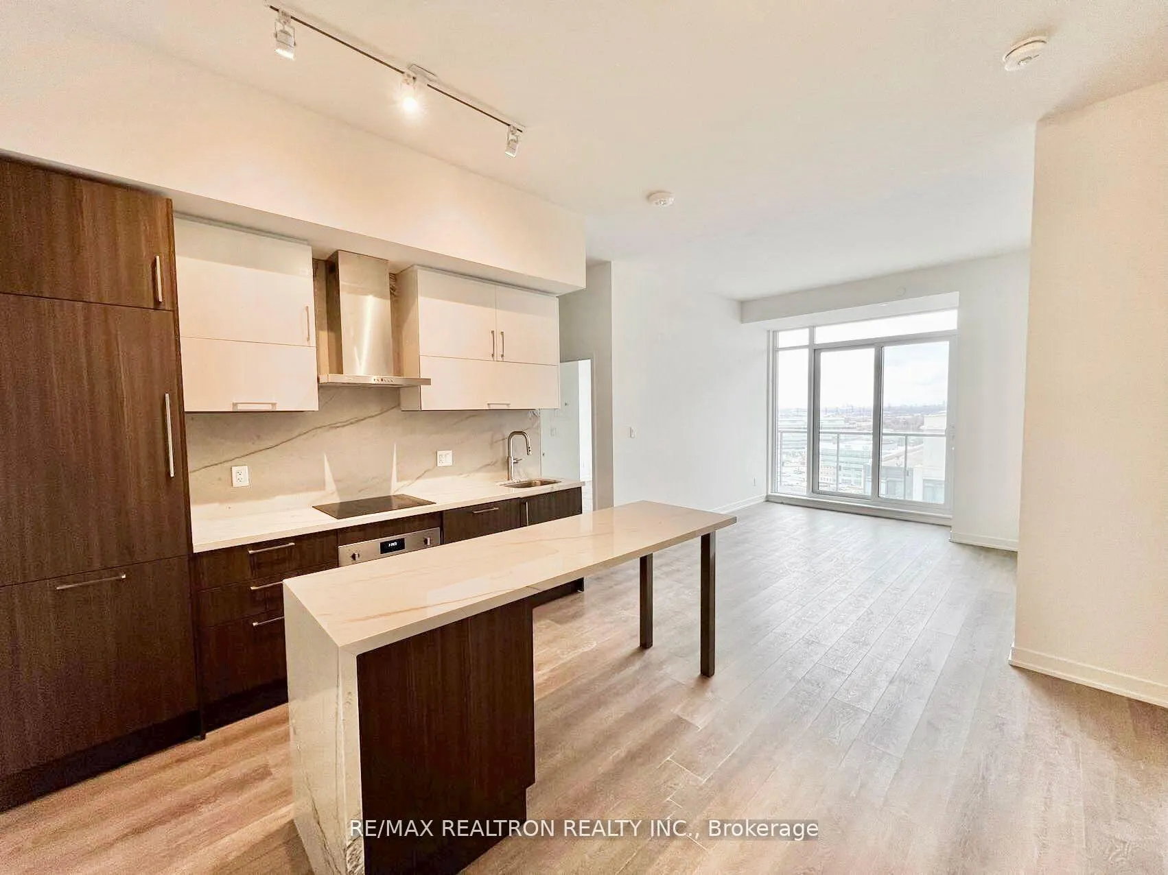 Photo 3 of Unit 1807, 8119 Birchmount Road, Markham, Unionville — HOMEH