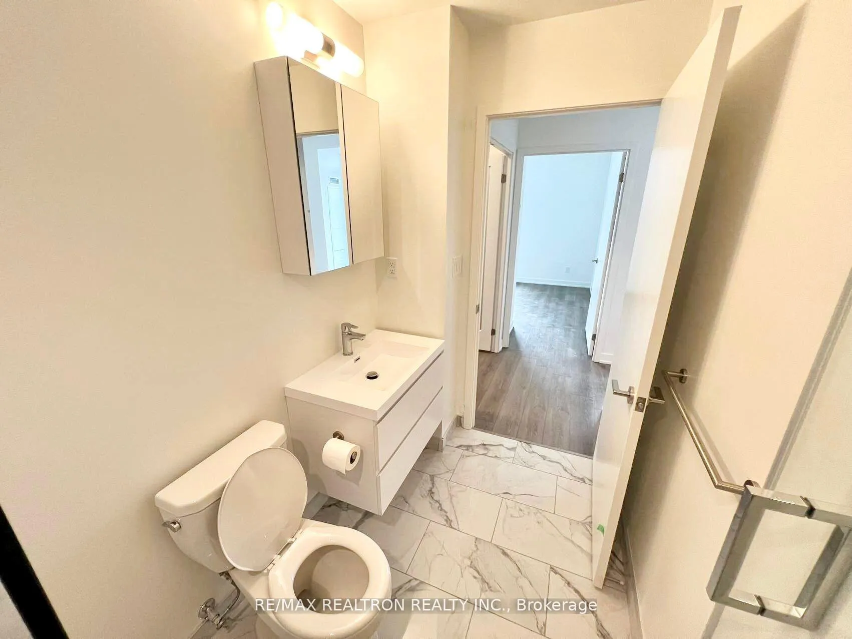 Photo 8 of Unit 1807, 8119 Birchmount Road, Markham, Unionville — HOMEH