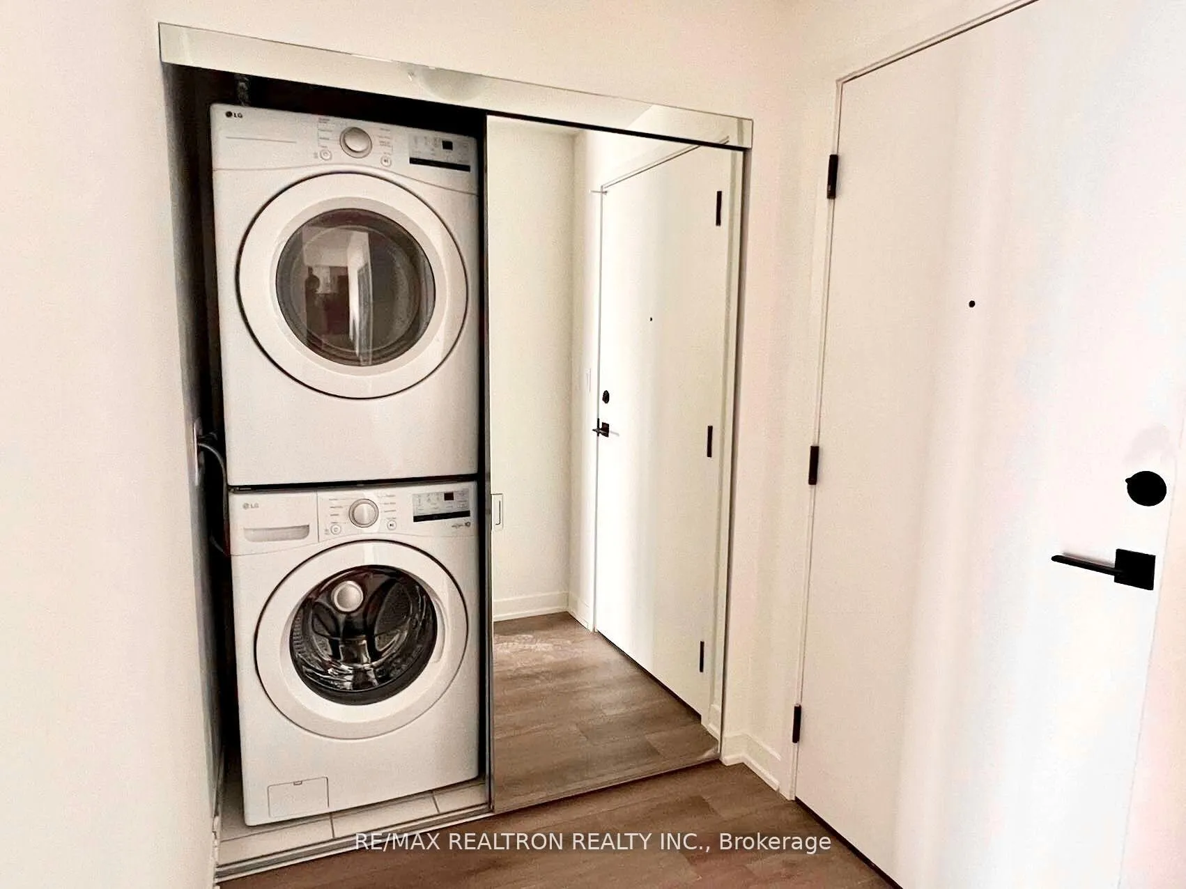 Photo 14 of Unit 1807, 8119 Birchmount Road, Markham, Unionville — HOMEH