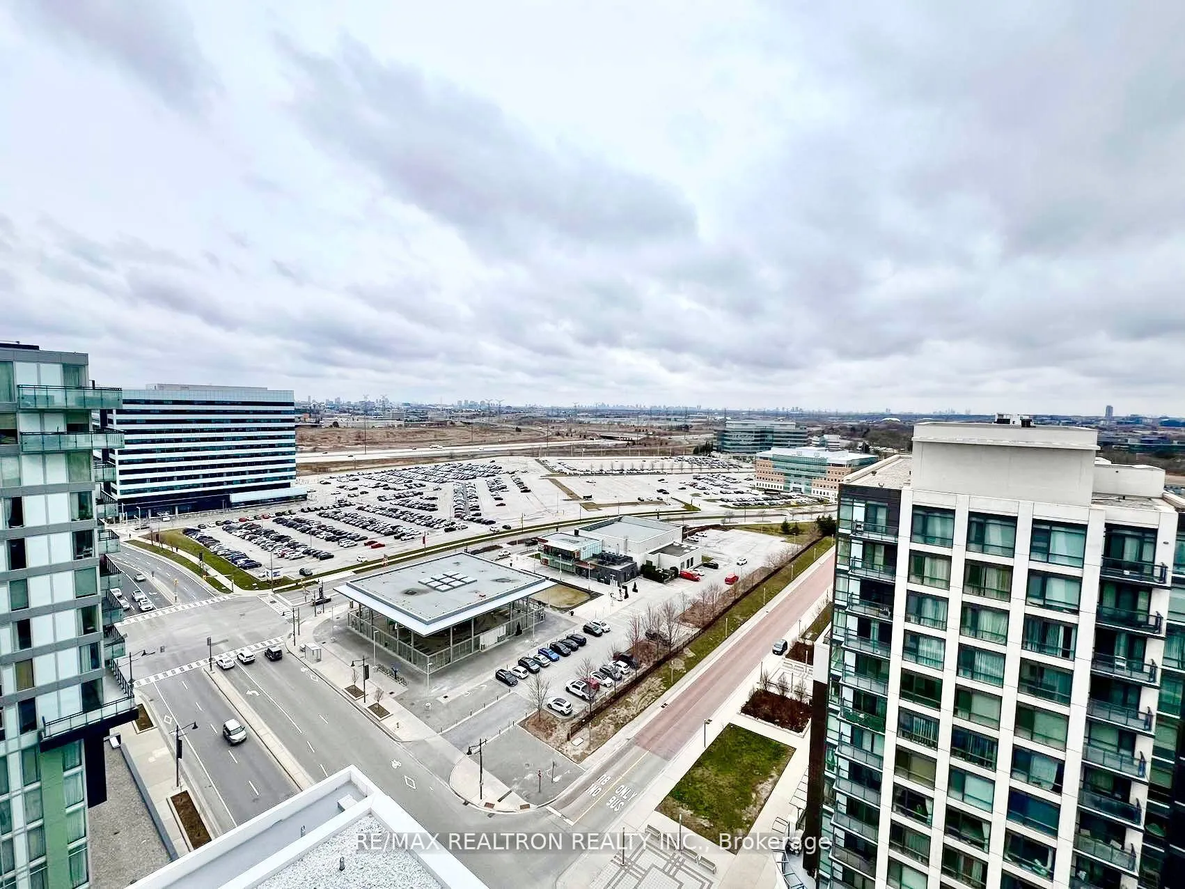 Photo 16 of Unit 1807, 8119 Birchmount Road, Markham, Unionville — HOMEH