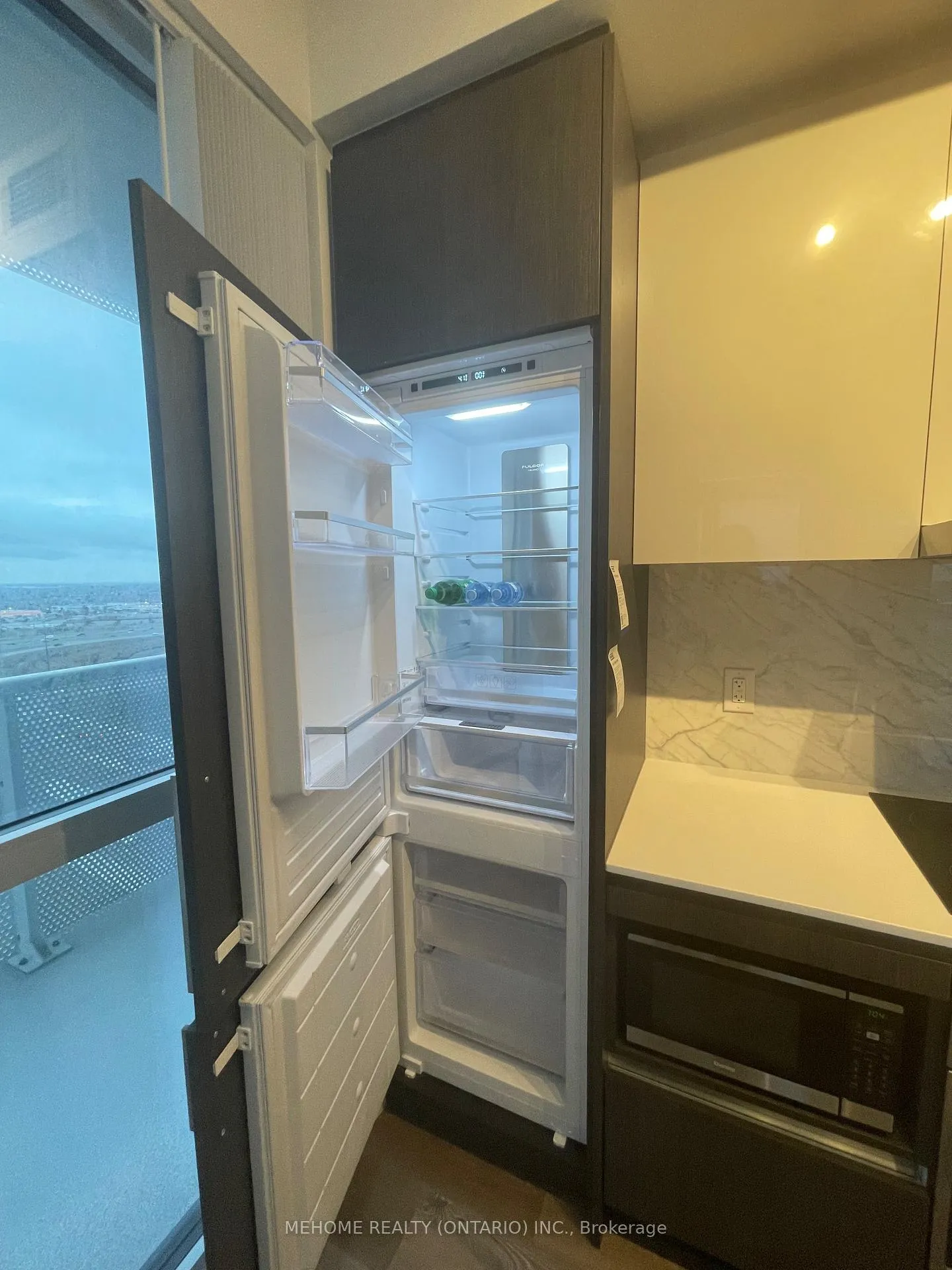 Photo 4 of Unit 1706, 225 Commerce Street, Vaughan, Vaughan Corporate Centre — HOMEH
