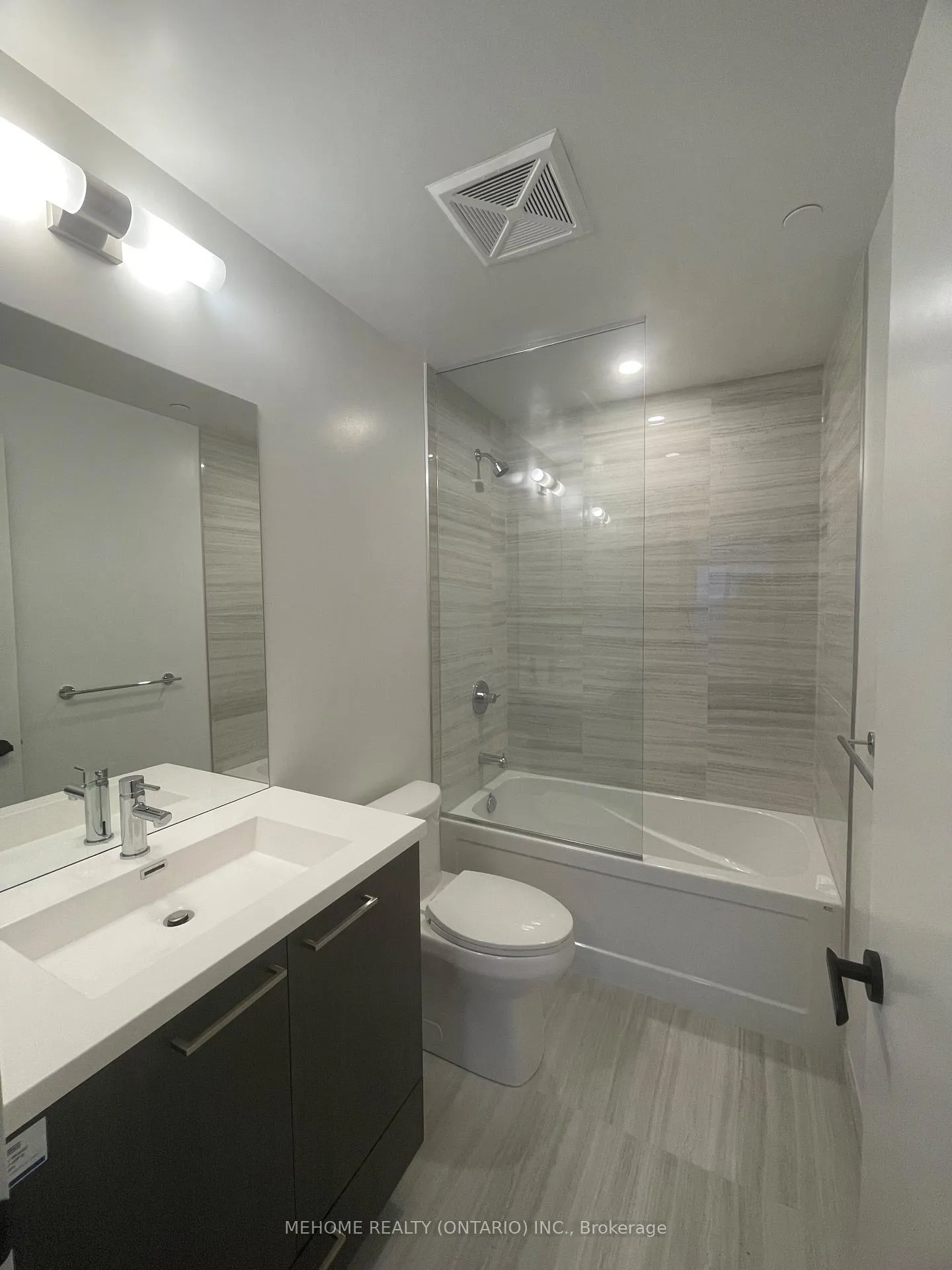 Photo 8 of Unit 1706, 225 Commerce Street, Vaughan, Vaughan Corporate Centre — HOMEH