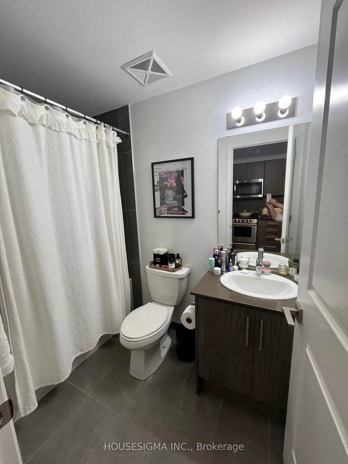 Photo 5 of Unit 206, 1700 Avenue Road, Toronto, Bedford Park-Nortown — HOMEH