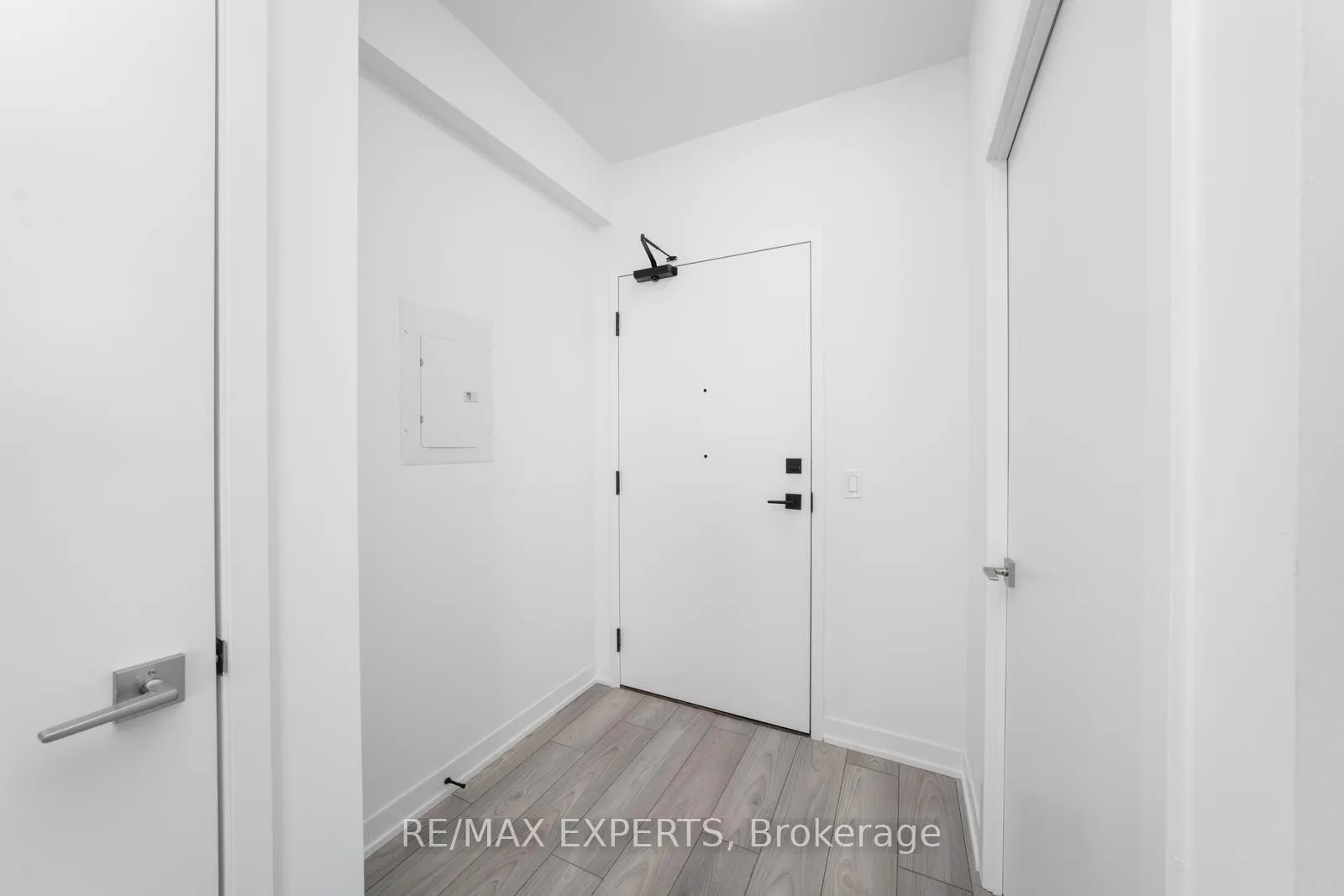 Photo 4 of Unit 1029, 498 Caldari Road, Vaughan, Concord — HOMEH