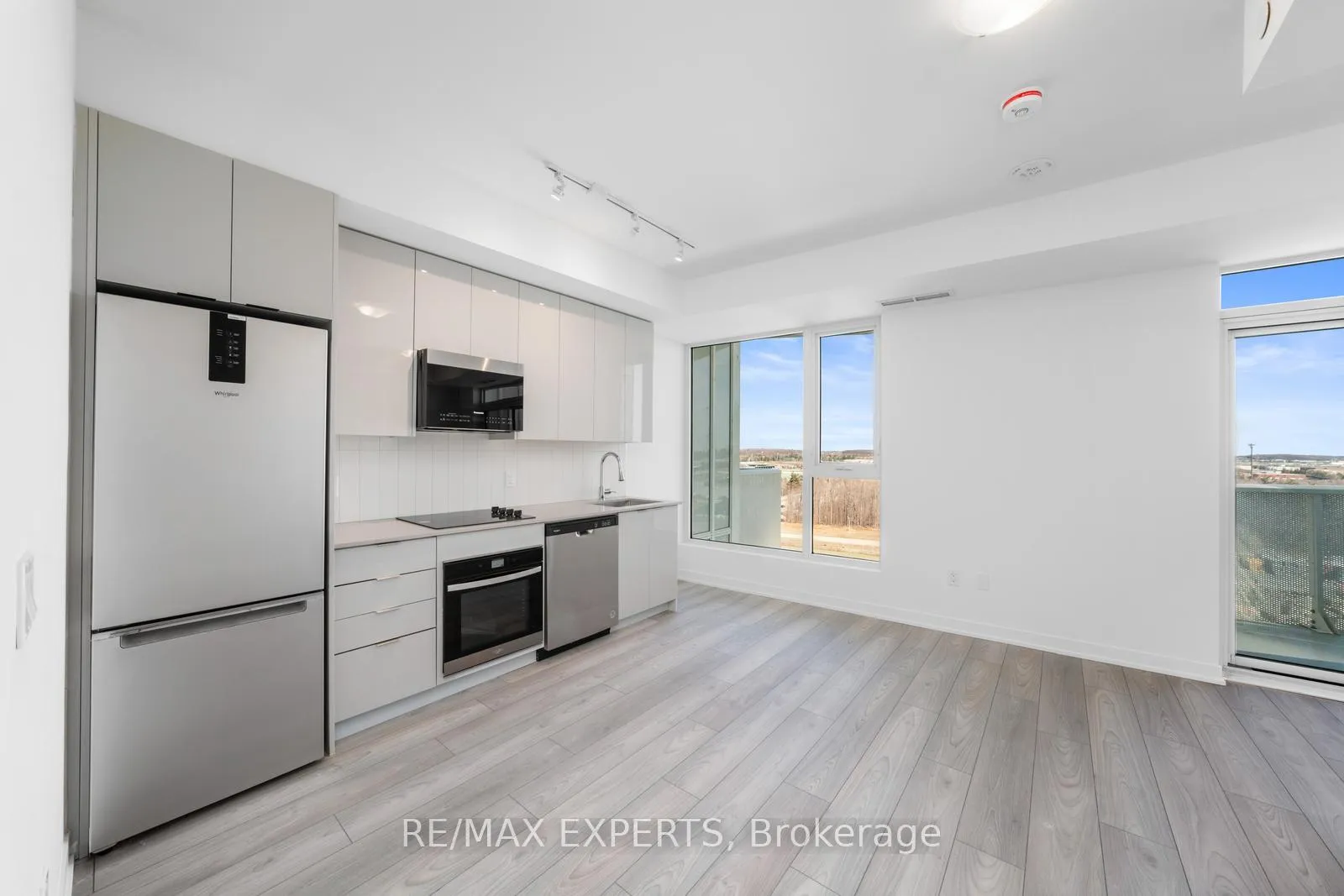 Photo 6 of Unit 1029, 498 Caldari Road, Vaughan, Concord — HOMEH