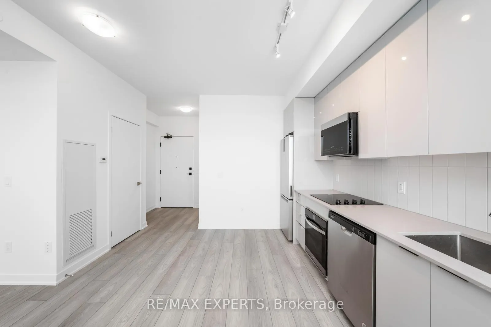 Photo 11 of Unit 1029, 498 Caldari Road, Vaughan, Concord — HOMEH