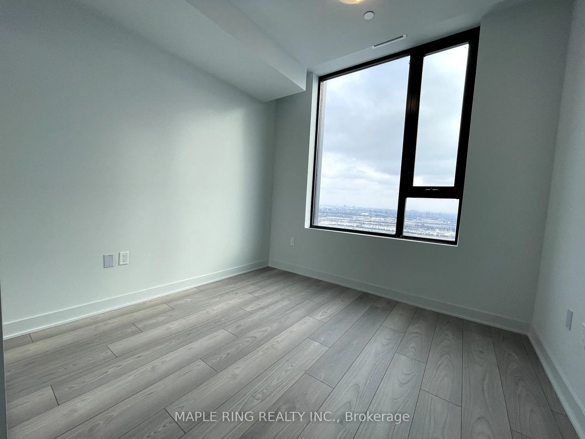 Photo 6 of Unit 3202, 2920 Highway 7 Road, Vaughan, Concord — HOMEH