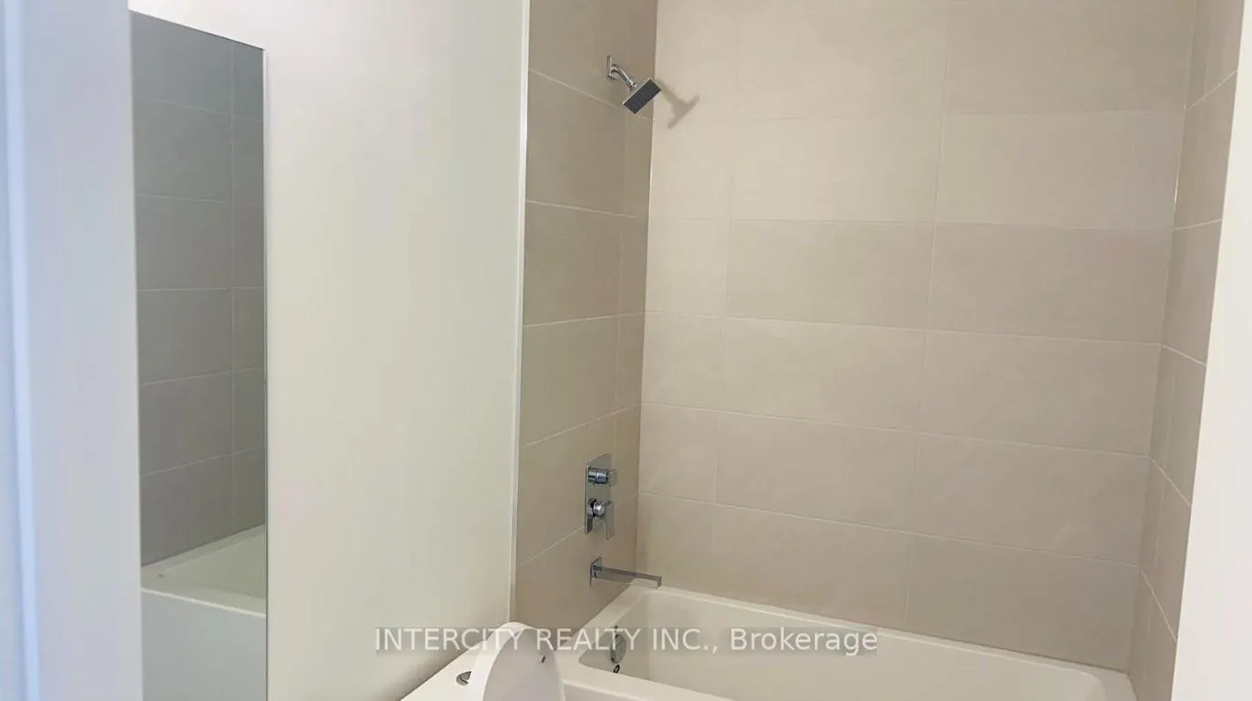 Photo 12 of Unit 512, 2075 King Road, King, King City — HOMEH