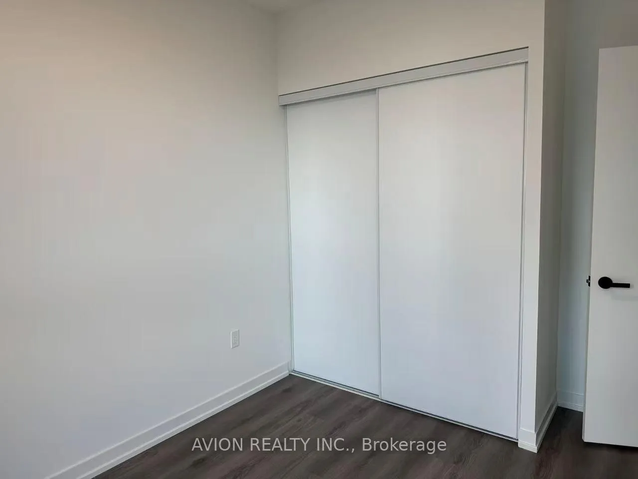 Photo 8 of Unit 4202, 28 Interchange Way, Vaughan, Vaughan Corporate Centre — HOMEH