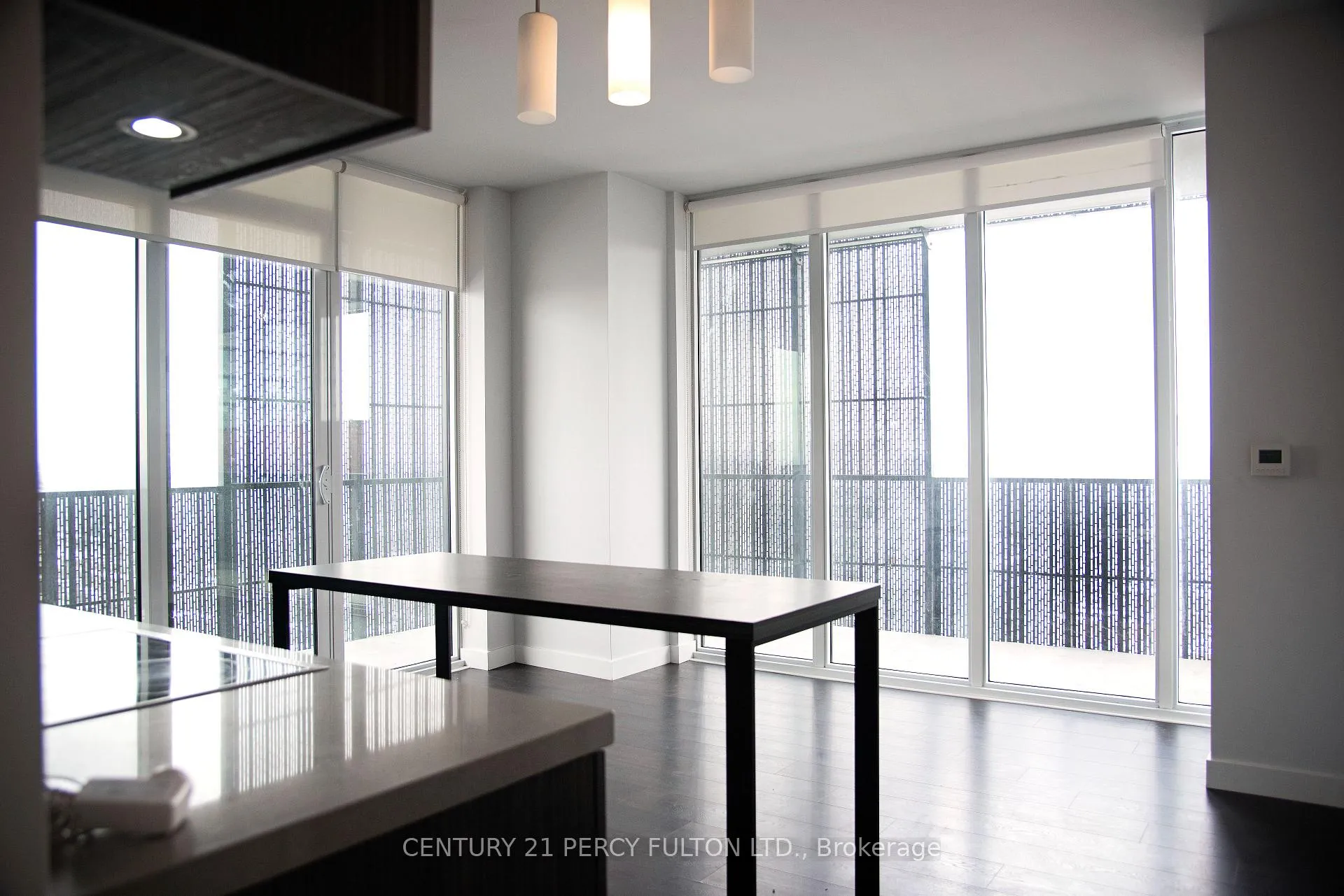 Photo 6 of Unit 3305, 8 Eglinton Avenue E, Toronto, Mount Pleasant West — HOMEH