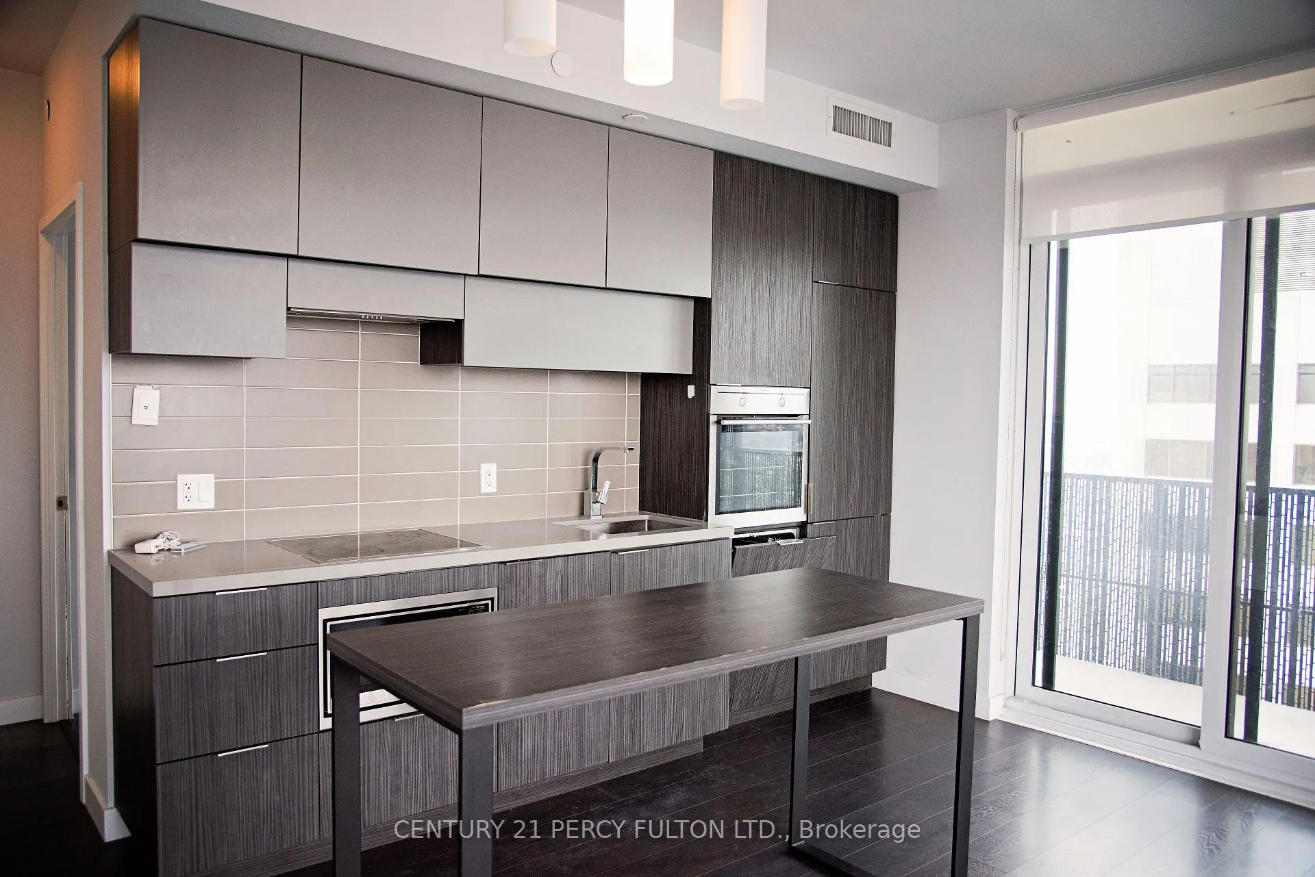 Photo 8 of Unit 3305, 8 Eglinton Avenue E, Toronto, Mount Pleasant West — HOMEH