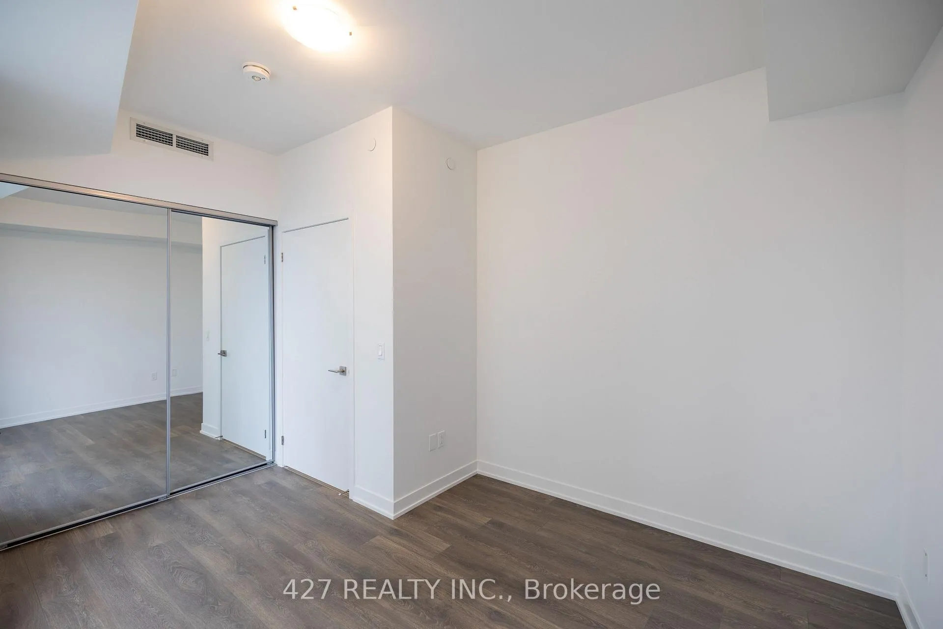 Photo 1 of Unit 1815, 10 Abeja St Street, Vaughan, Concord — HOMEH