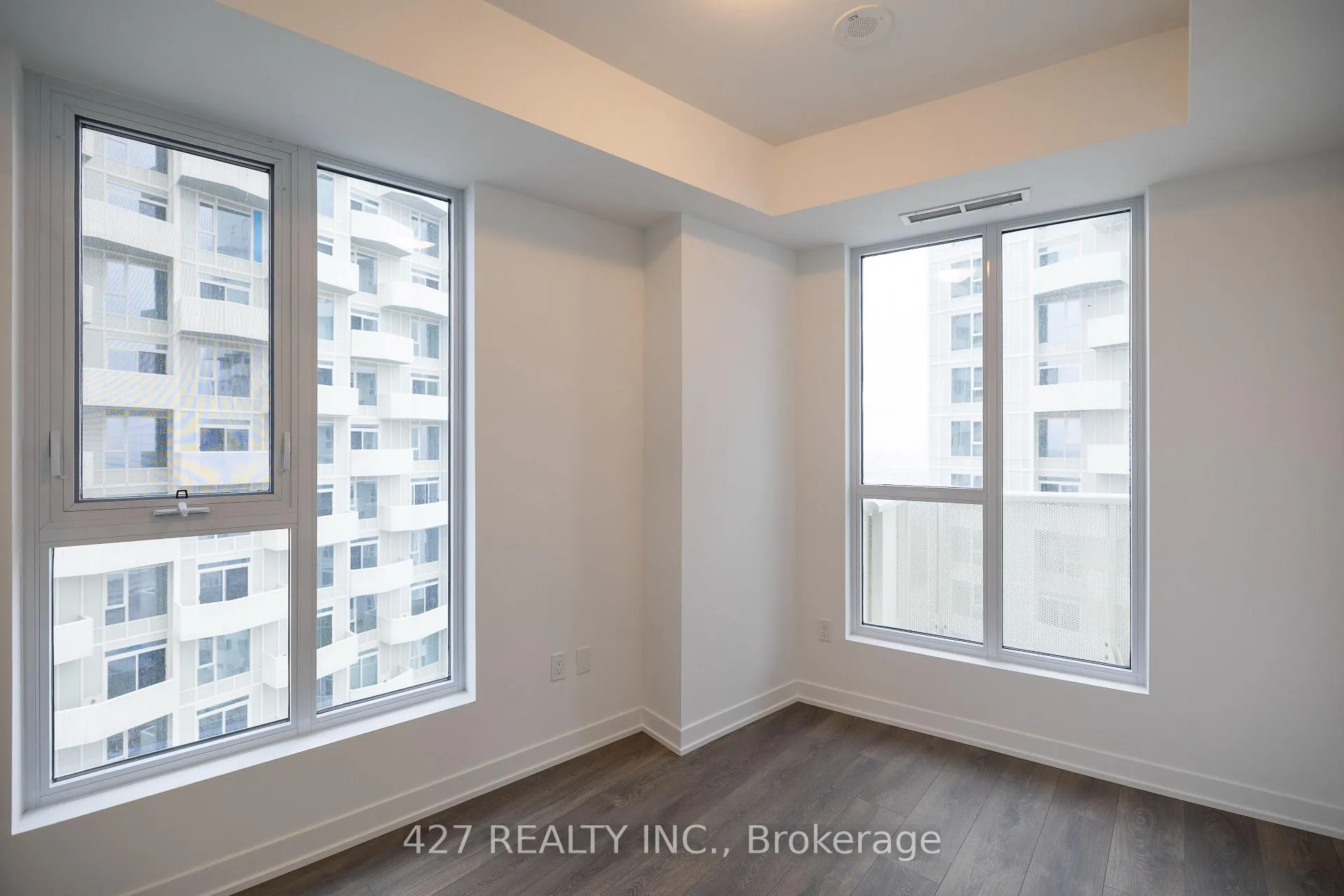 Photo 2 of Unit 1815, 10 Abeja St Street, Vaughan, Concord — HOMEH