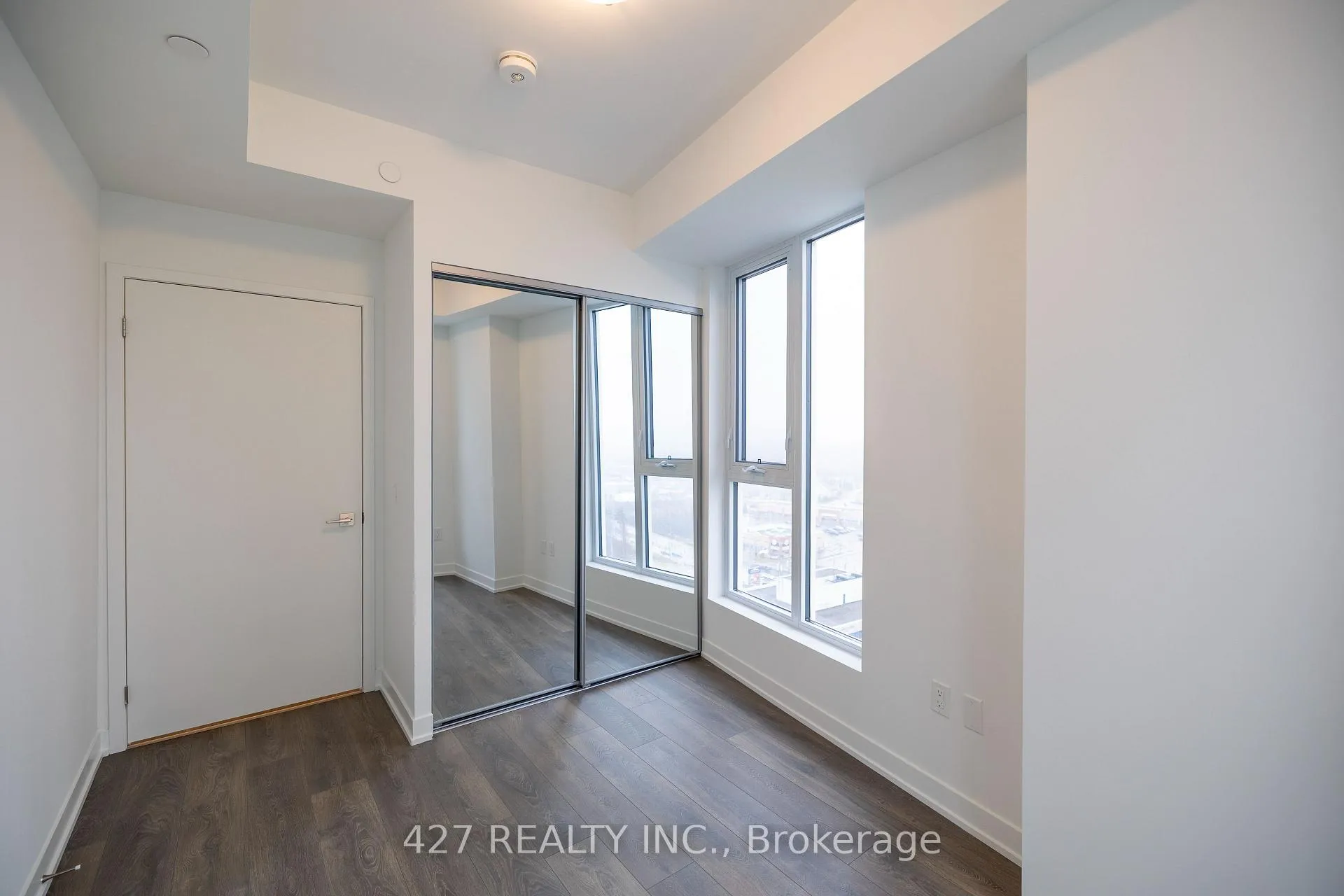 Photo 3 of Unit 1815, 10 Abeja St Street, Vaughan, Concord — HOMEH