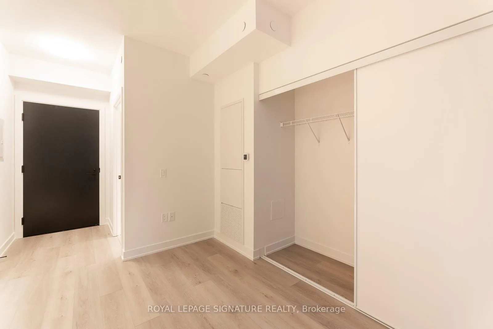 Photo 10 of Unit 1703, 117 Broadway Avenue, Toronto, Mount Pleasant West — HOMEH