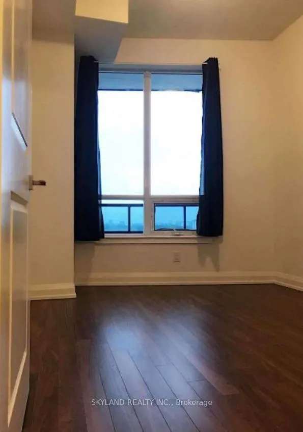 Photo 5 of Unit 909, 7171 Yonge Street, Markham, Grandview — HOMEH