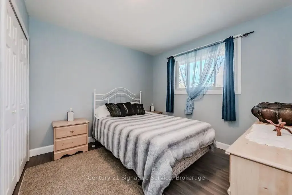 Photo 12 of 296E Bluevale Street N, Waterloo — HOMEH