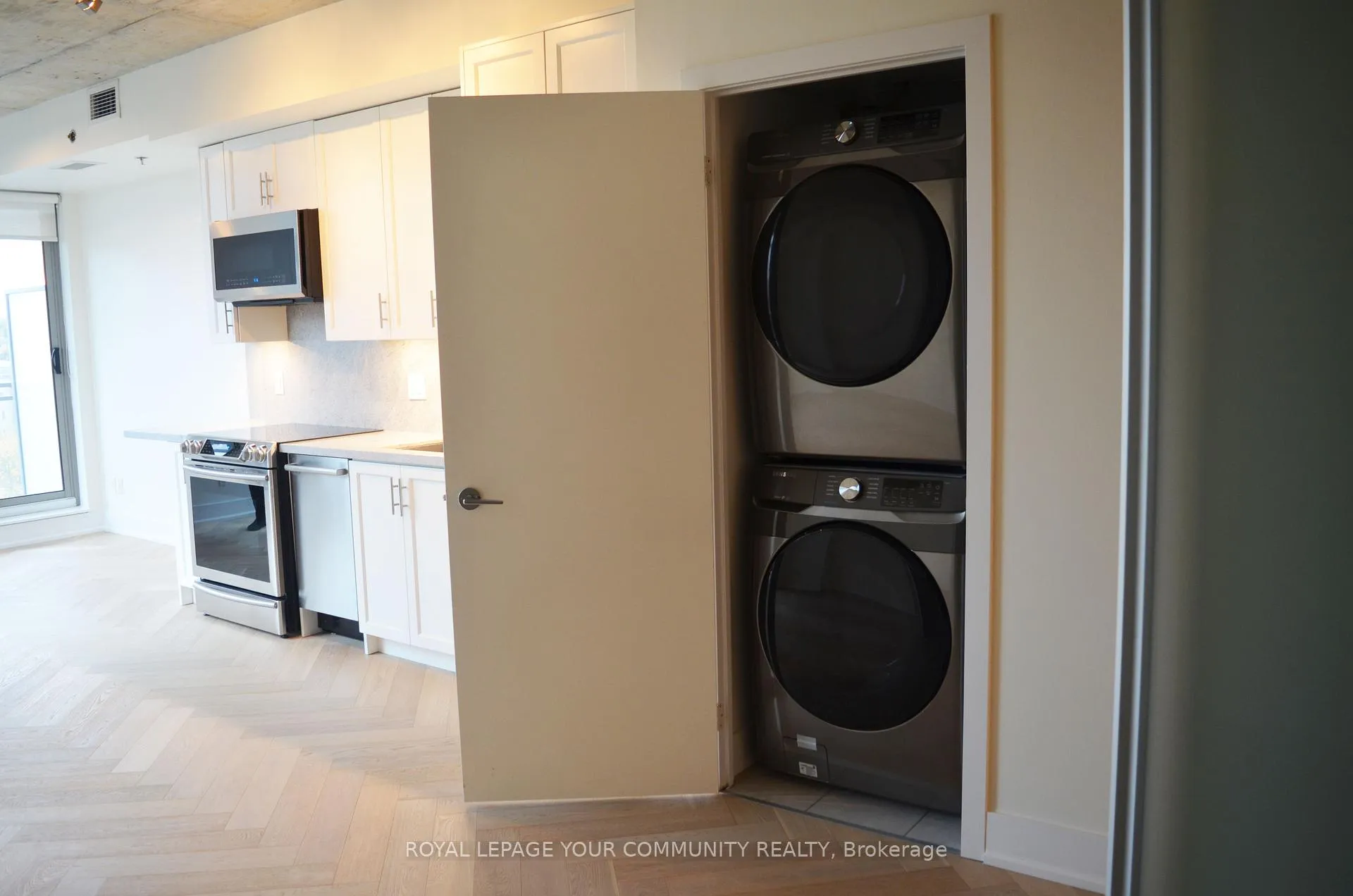 Photo 7 of Unit 702, 630 Queen Street E, Toronto, South Riverdale — HOMEH