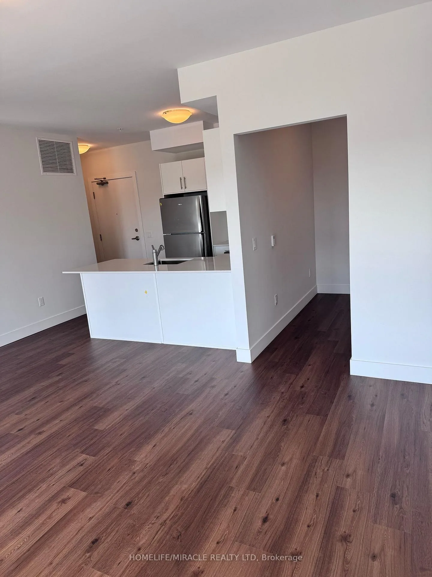 Photo 7 of Unit 614, 1000 Lackner Place, Kitchener — HOMEH