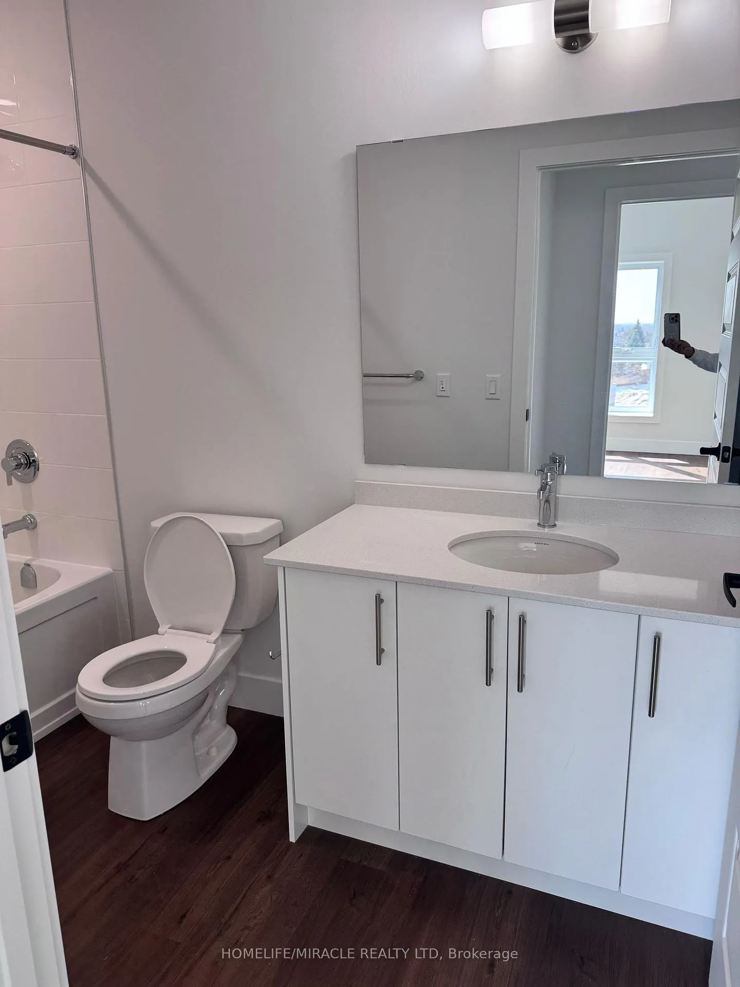 Photo 14 of Unit 614, 1000 Lackner Place, Kitchener — HOMEH