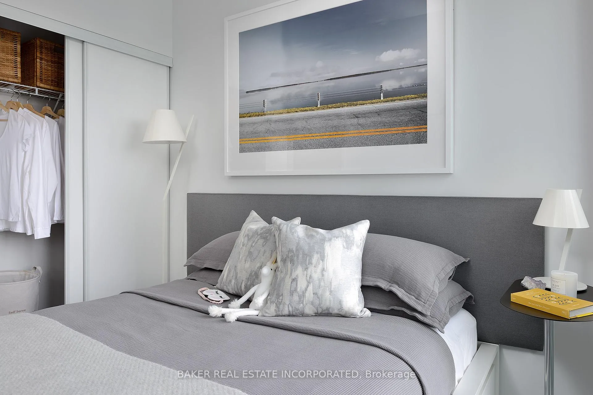 Photo 7 of Unit 2106, 15 Roehampton Avenue, Toronto, Mount Pleasant West — HOMEH