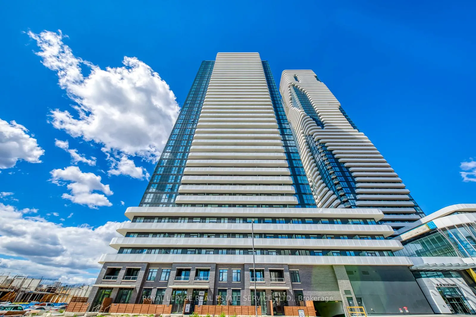 Photo 1 of Unit 4106, 28 Interchange Way, Vaughan, Vaughan Corporate Centre — HOMEH