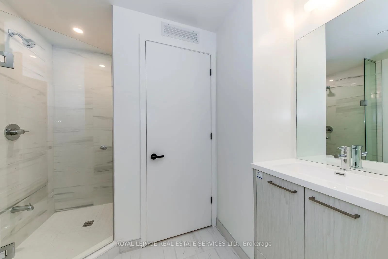 Photo 22 of Unit 4106, 28 Interchange Way, Vaughan, Vaughan Corporate Centre — HOMEH