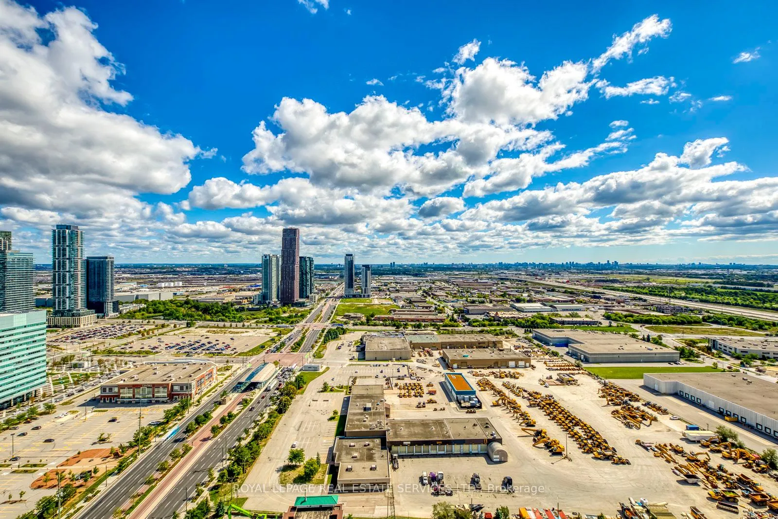 Photo 30 of Unit 4106, 28 Interchange Way, Vaughan, Vaughan Corporate Centre — HOMEH